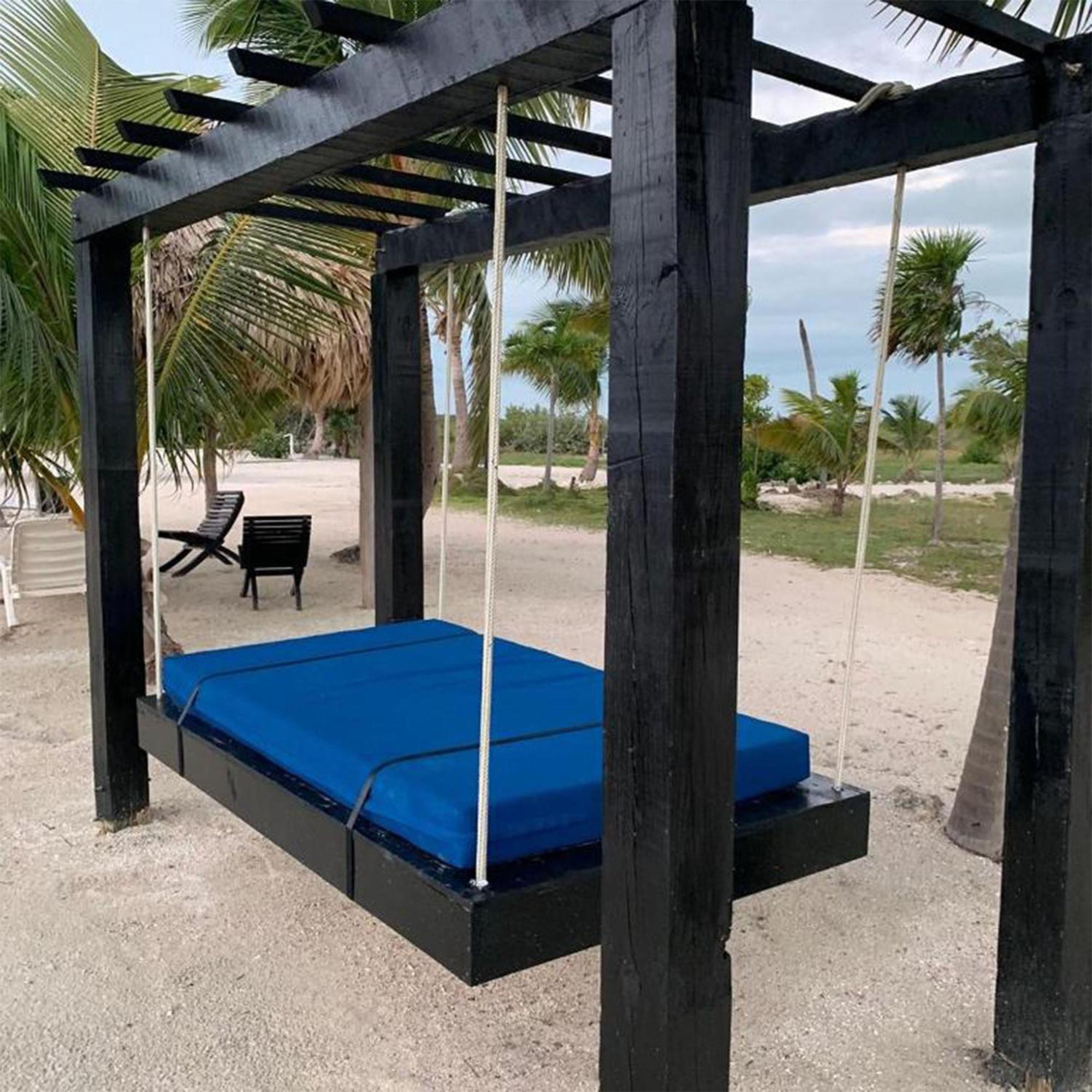 Resort Brahma Blue