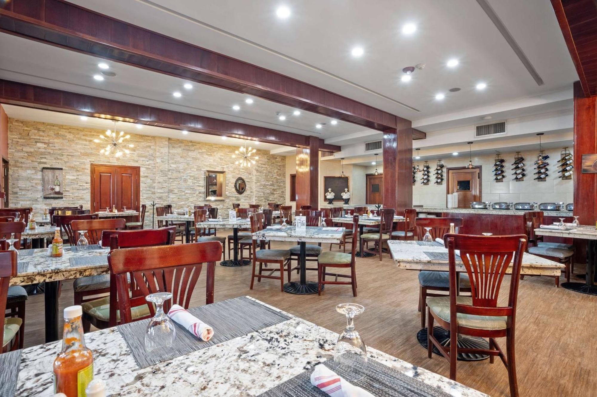 Western Belize Biltmore Plaza Hotel 4*
