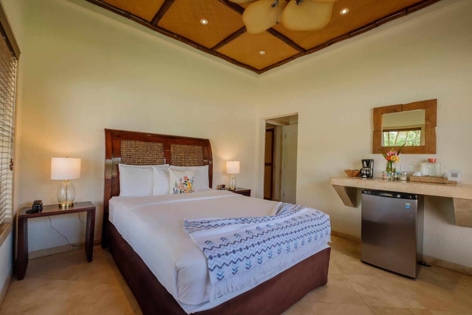 Resort The Placencia Maya Beach