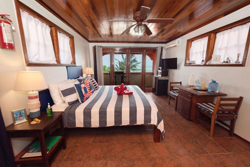 Hotel Bella Vista Belize 3*