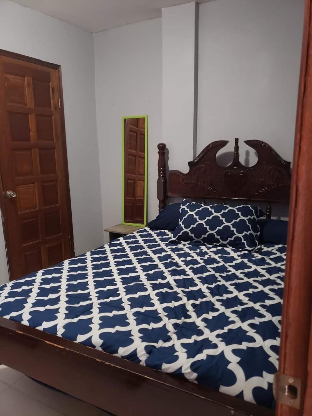 Apartment Db Tower Vacation Belize City