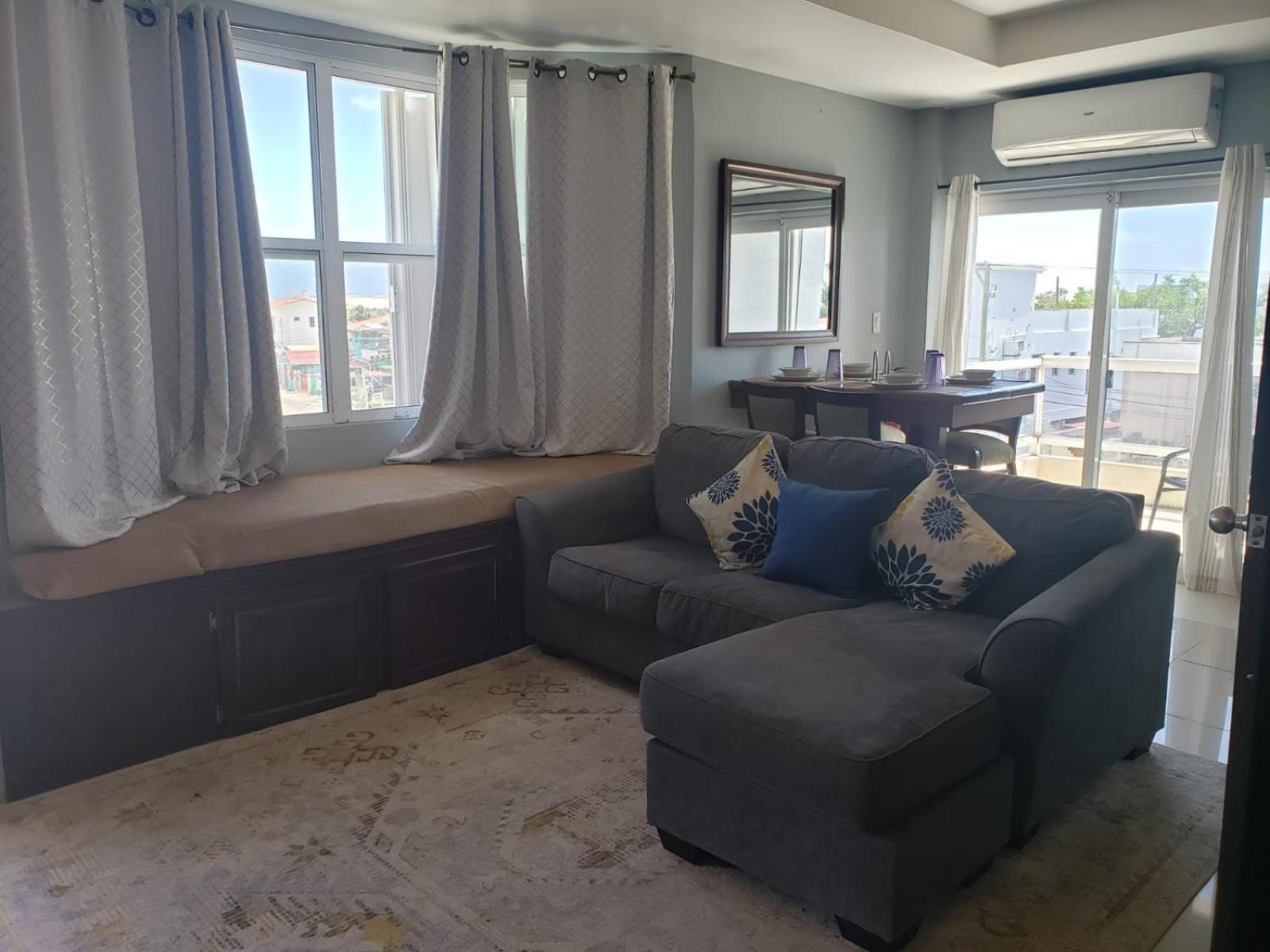 Apartment Db Tower Vacation Belize City