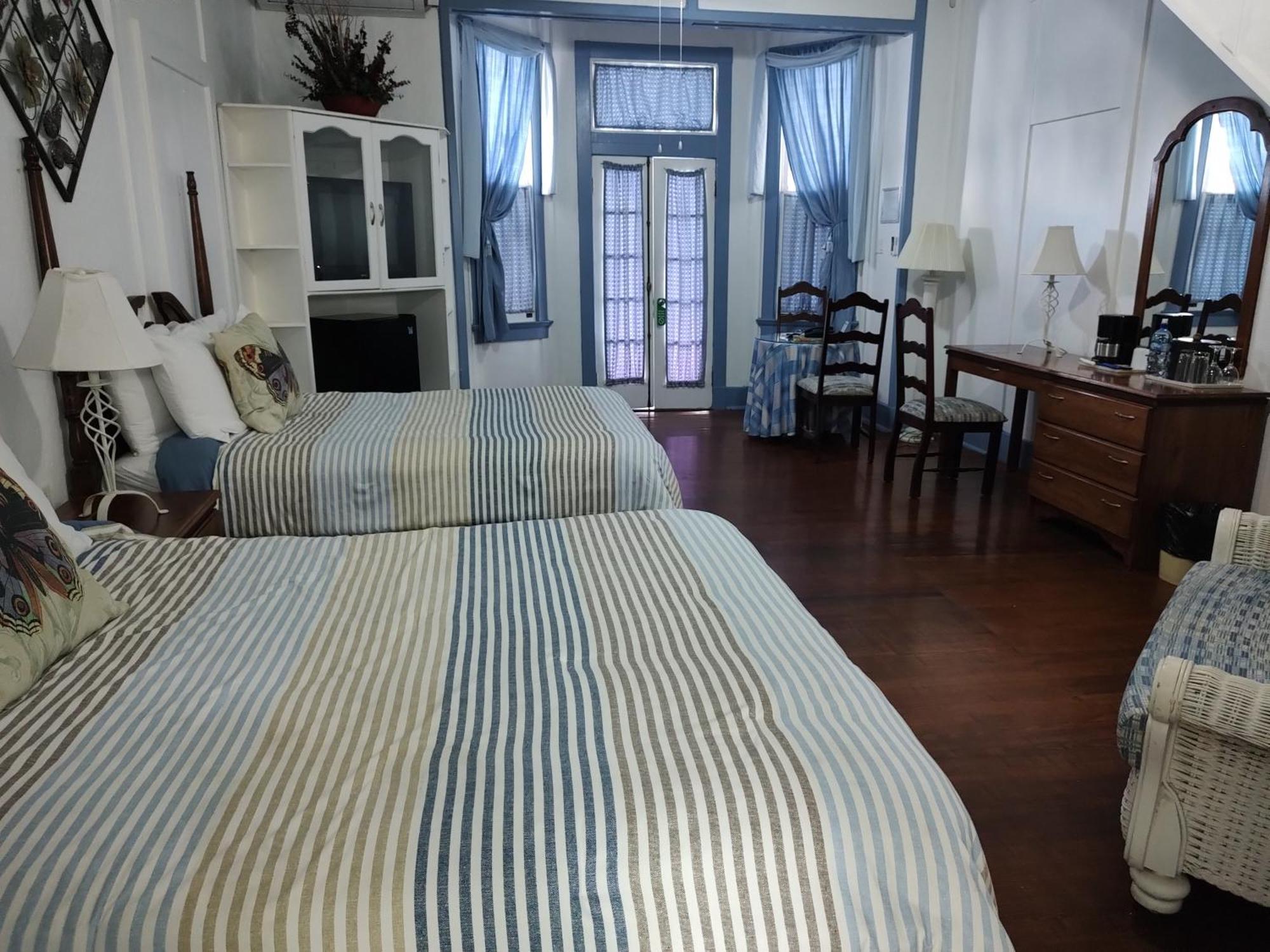 The Great House 4* Belize City