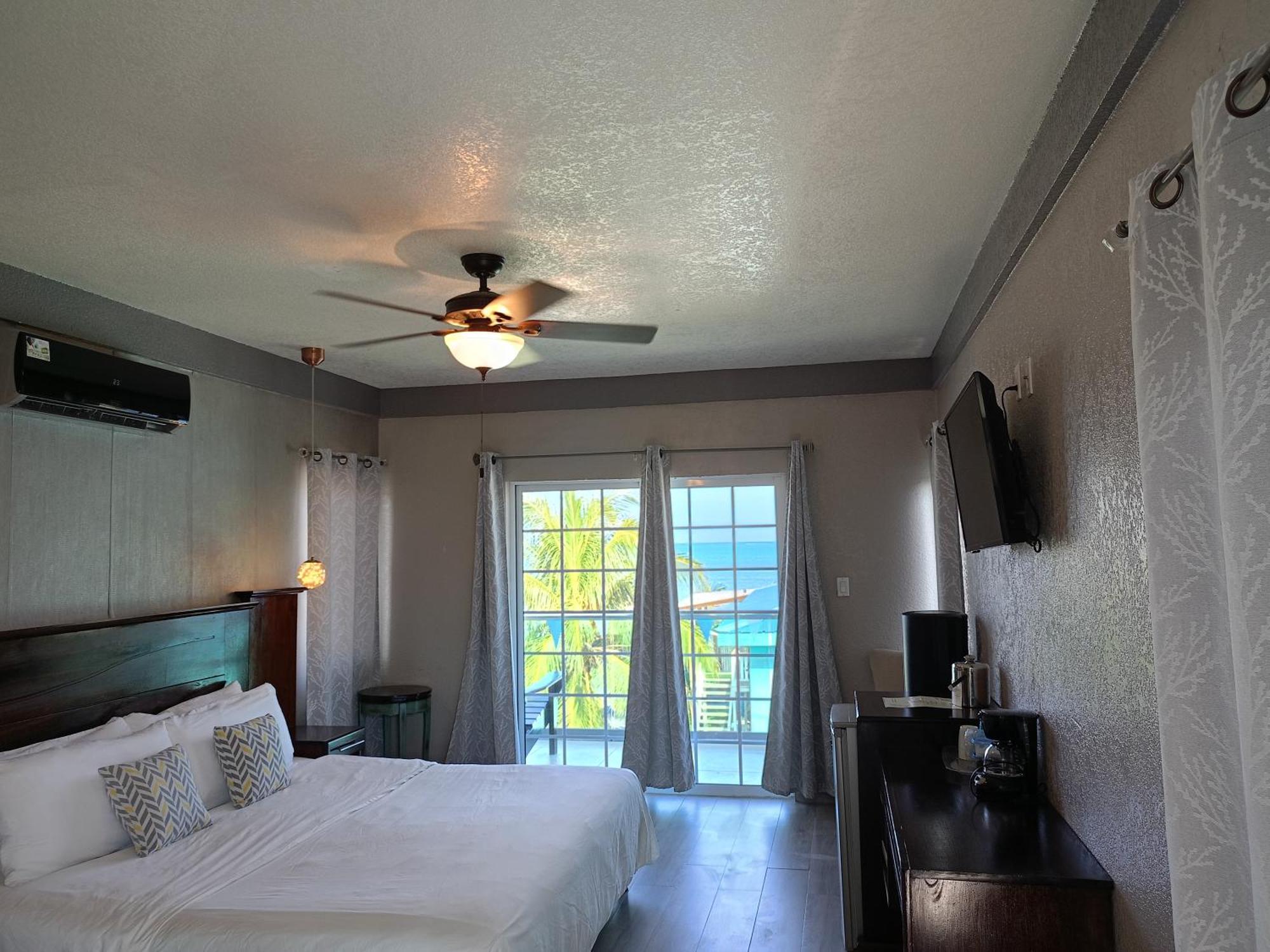 Barefoot Hotel Caye Caulker