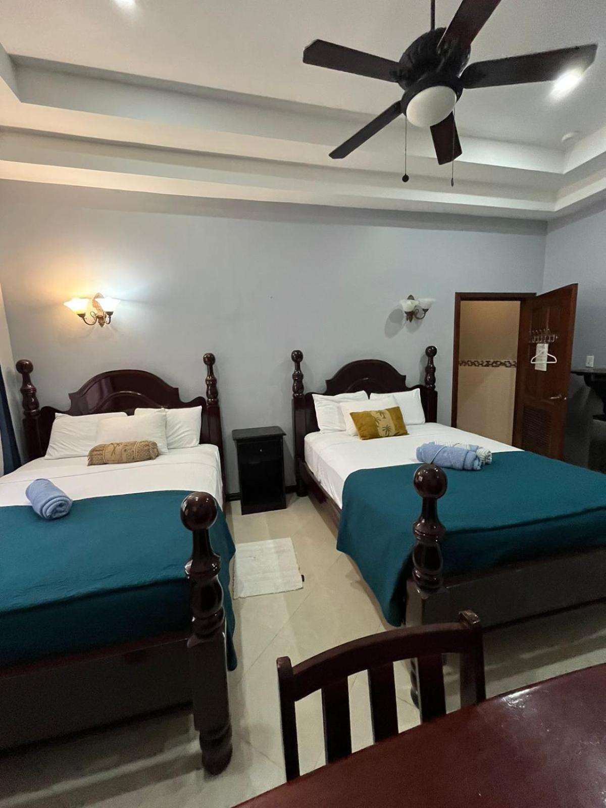 Hotel Seaside Chateau 2*