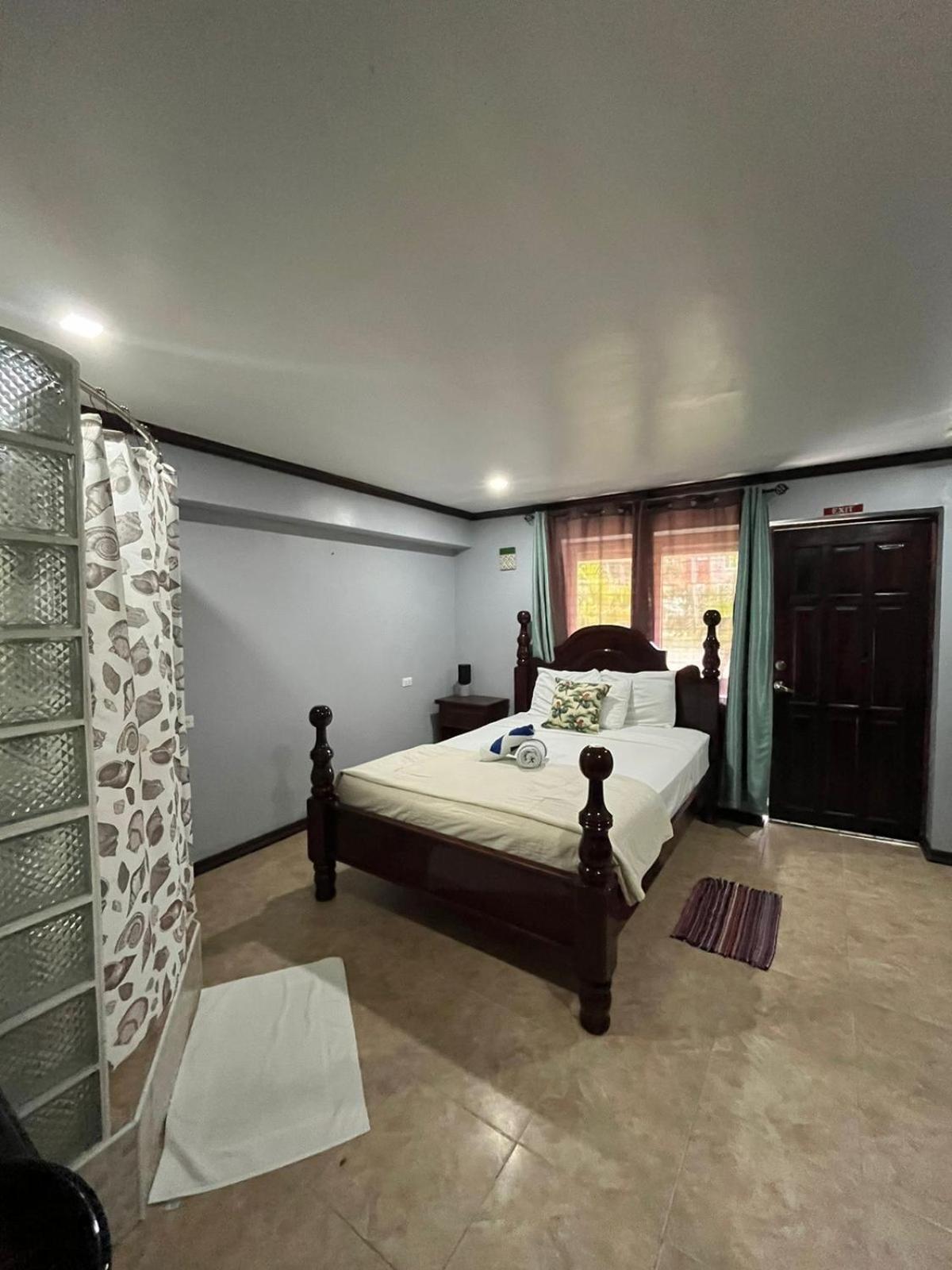 Seaside Chateau 2* Belize City