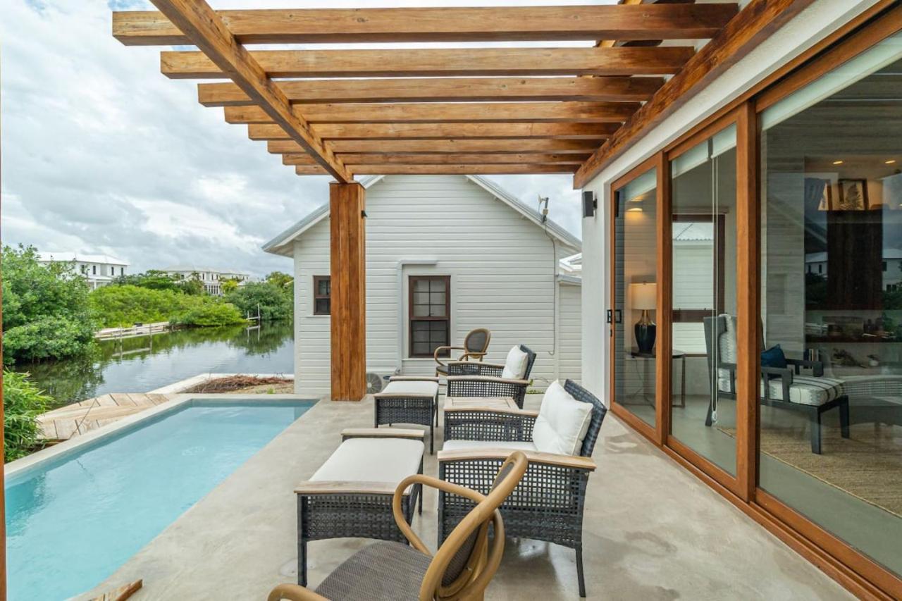 Tranquility At Mahogany And The Poolclub Villa *