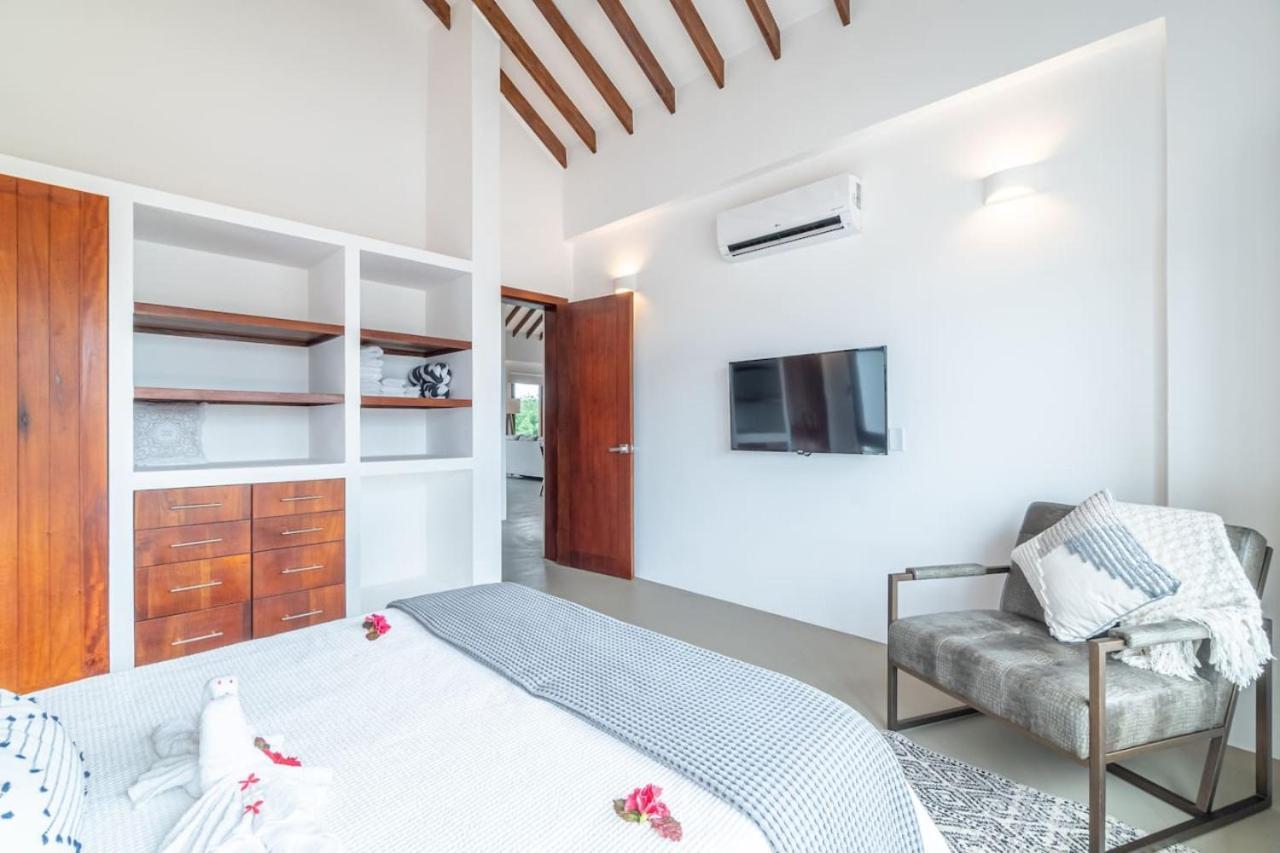 Villa Tranquility At Mahogany And The Poolclub *