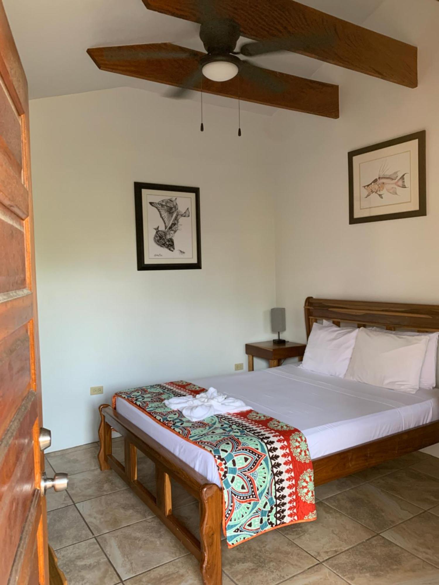 Guest house Seasons Belize