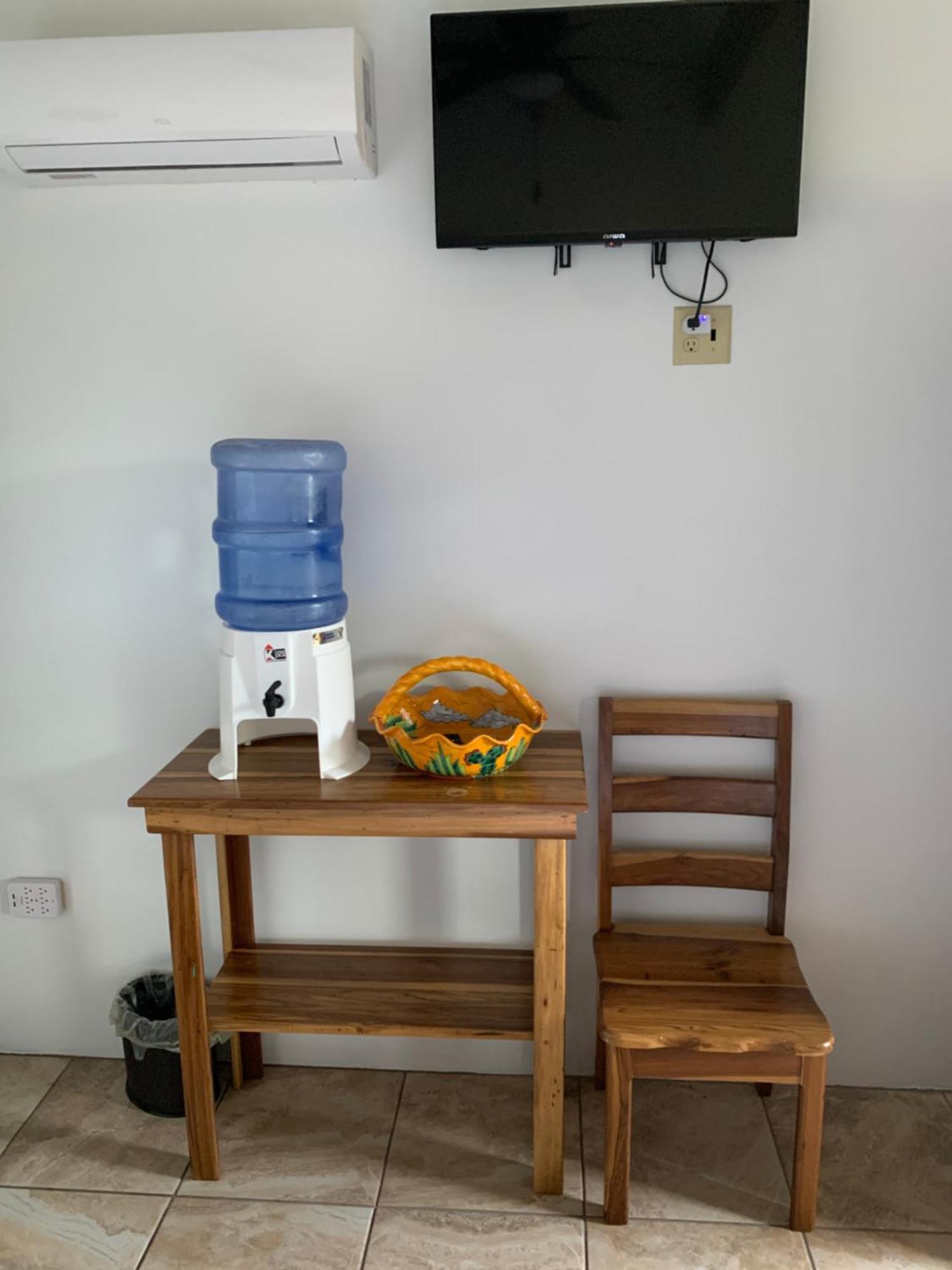 Guest house Seasons Belize *