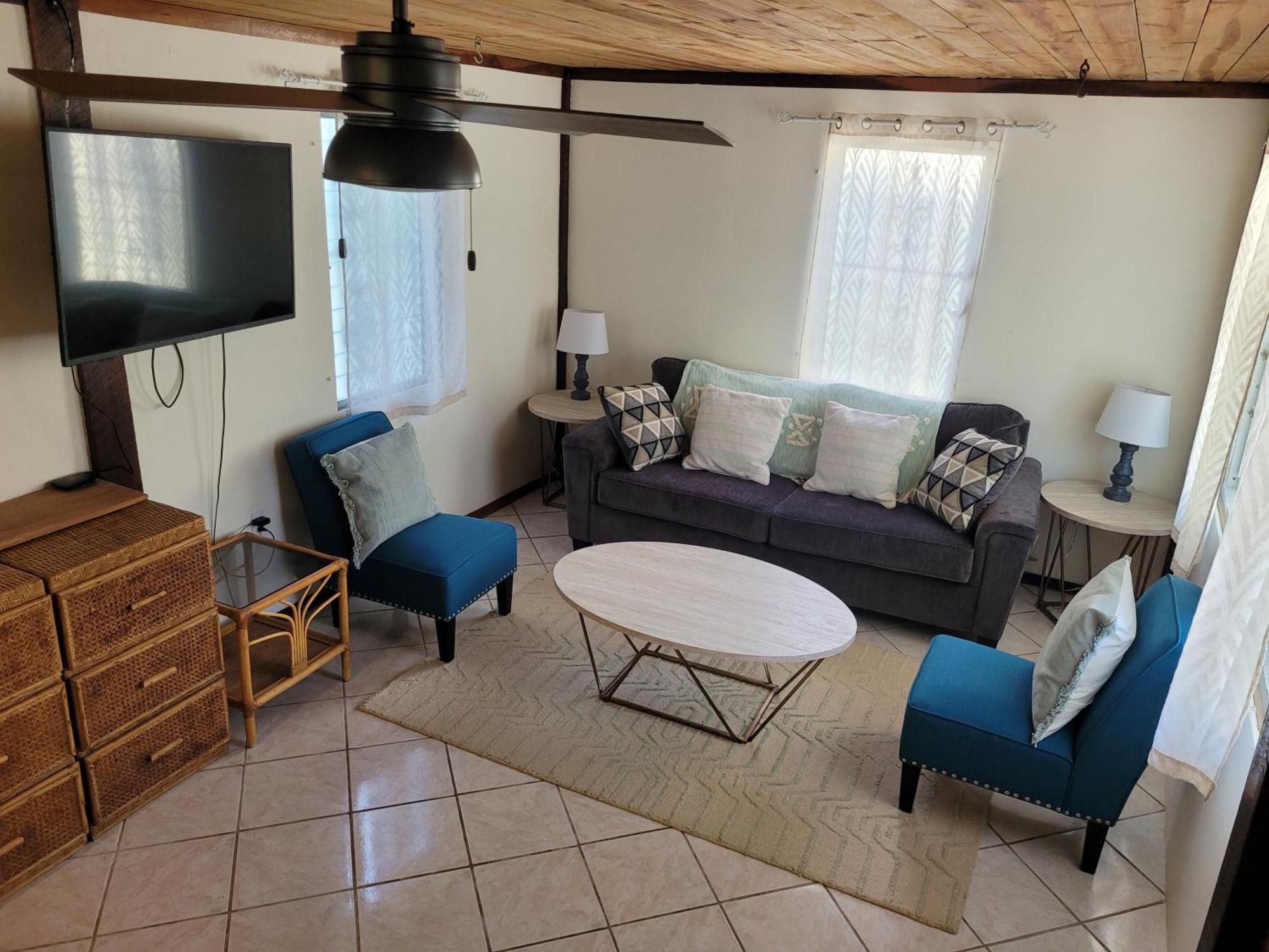Ashton Court Belize * Belize City