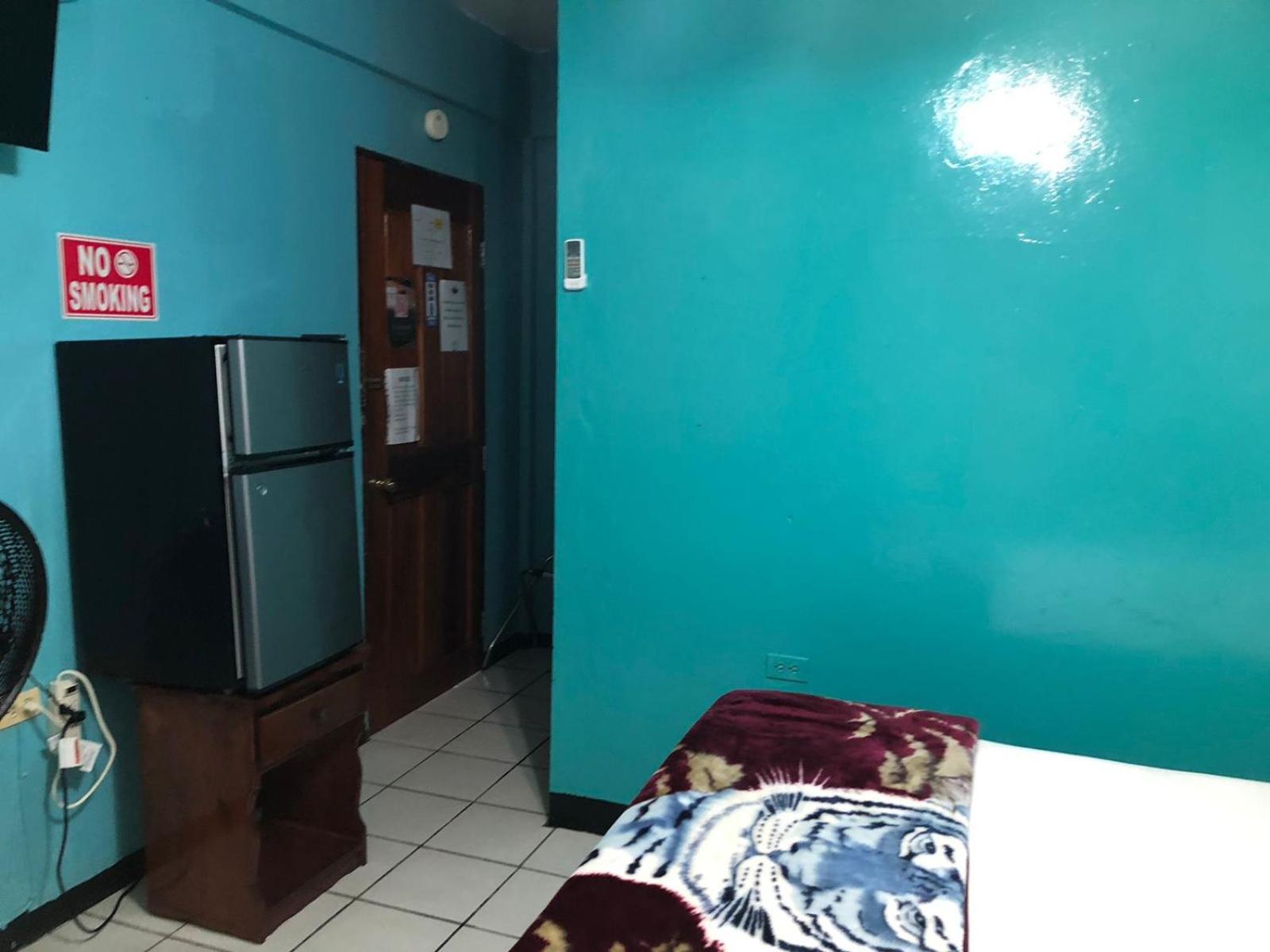 Chaleanor Hotel Dangriga