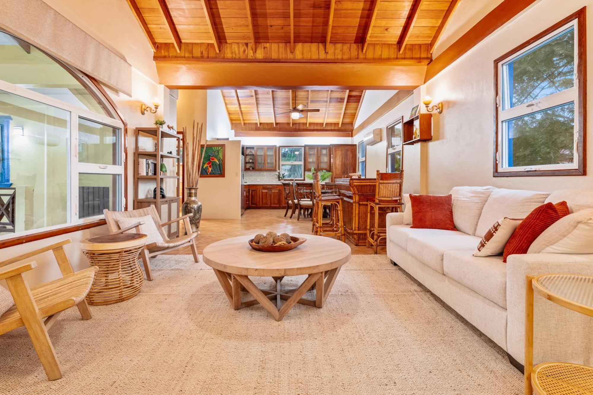 Guest house Coconut Row Boutique