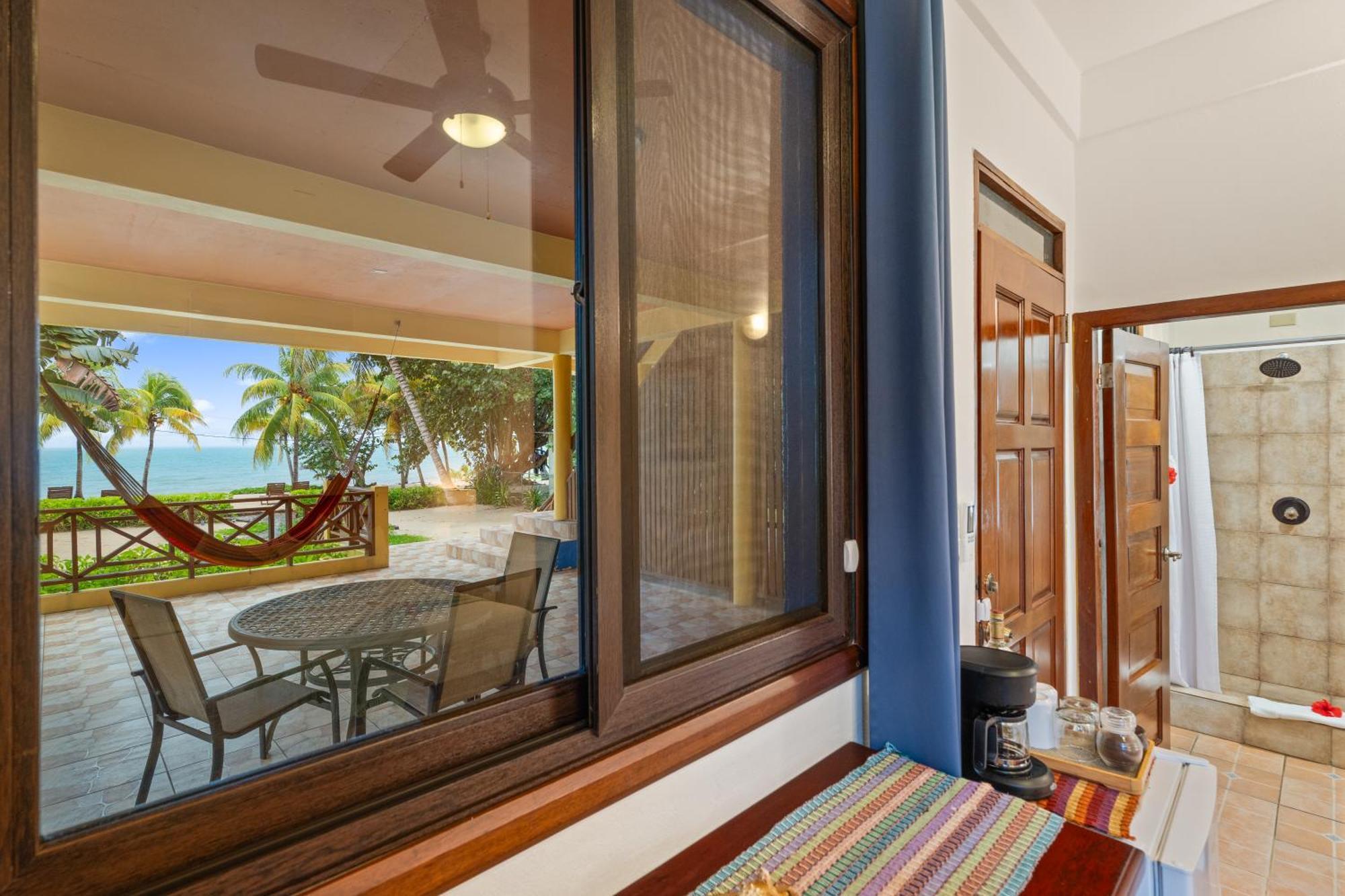 Coconut Row Boutique Guest house 4*