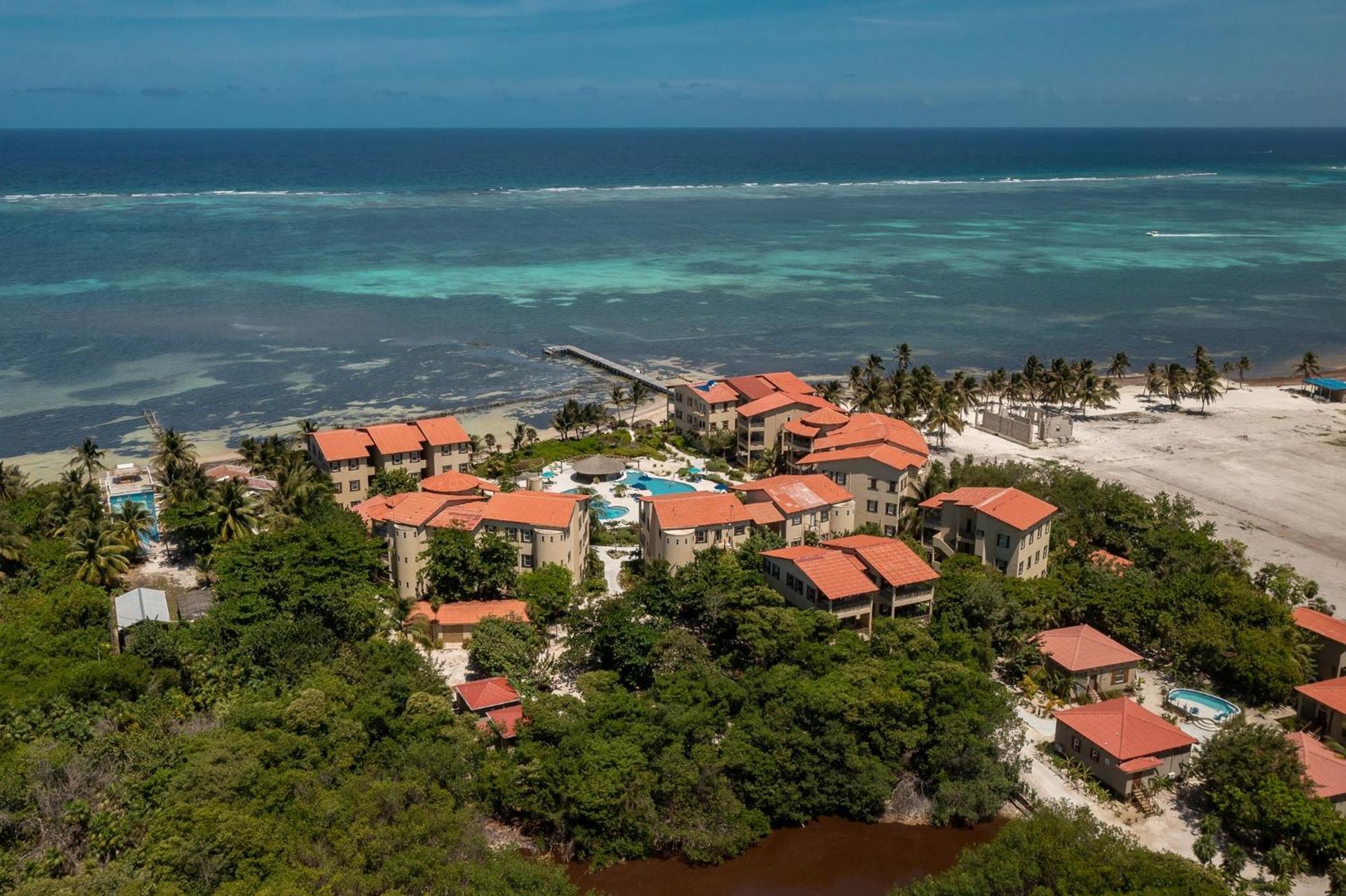 Residences At Barrier Reef 8c Oceanview 2 Bedroom By Floreo Holiday home *
