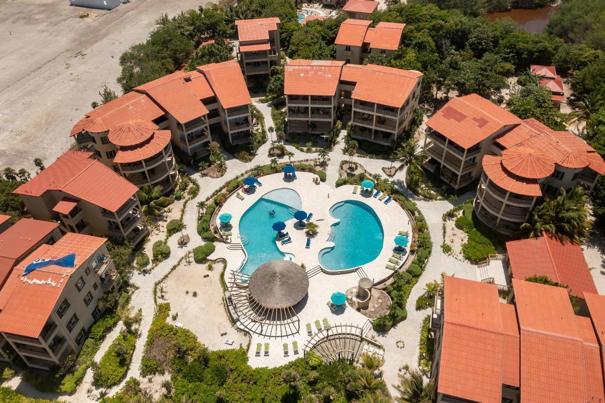 Residences At Barrier Reef 8c Oceanview 2 Bedroom By Floreo * San Pedro (Ambergris Caye)