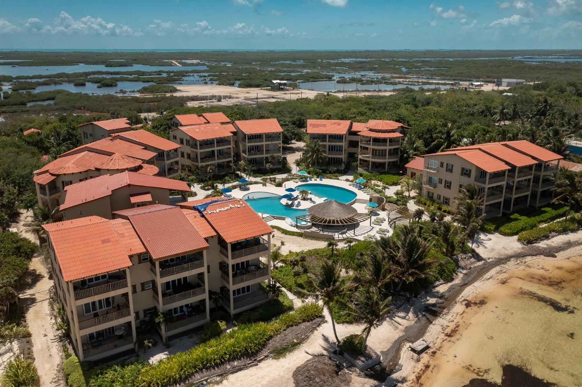 Residences At Barrier Reef 8c Oceanview 2 Bedroom By Floreo