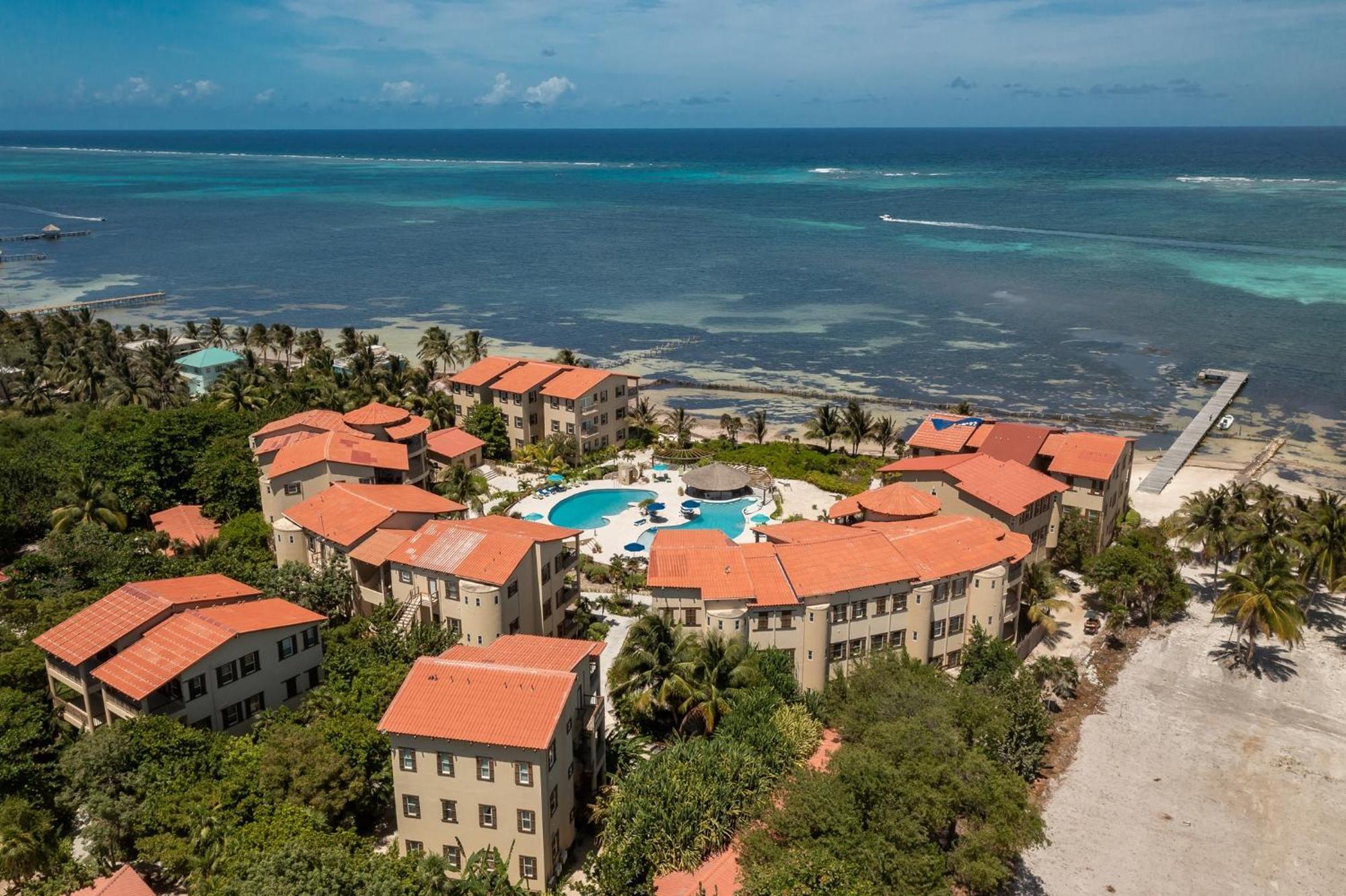 Residences At Barrier Reef 8c Oceanview 2 Bedroom By Floreo *