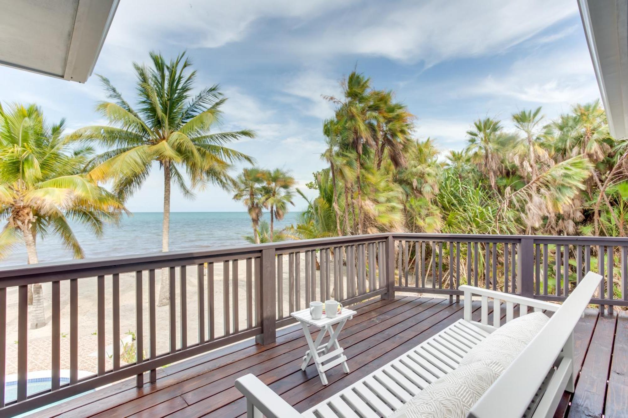 Resort Naia And Placencia