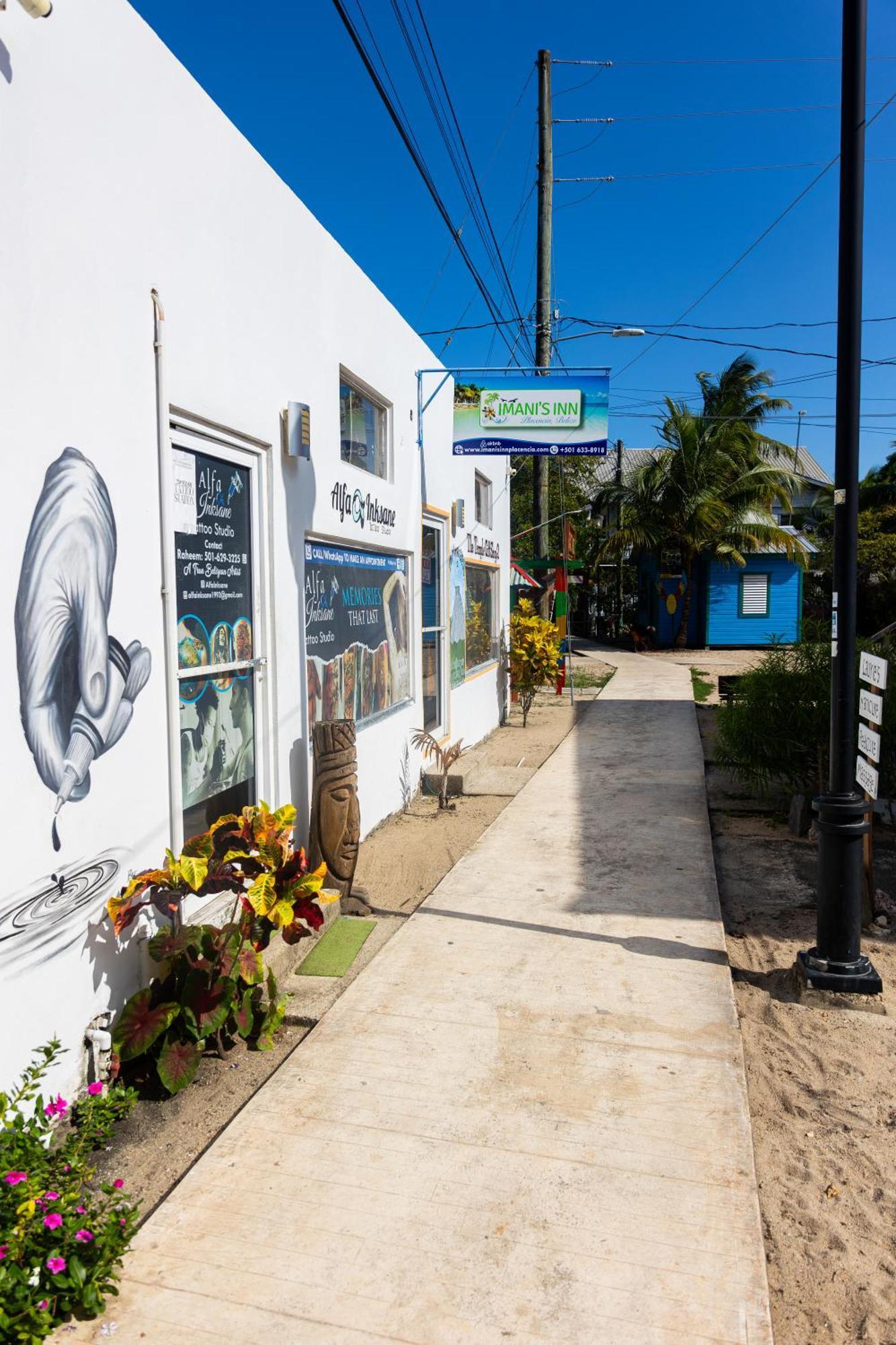 Imani's * Placencia