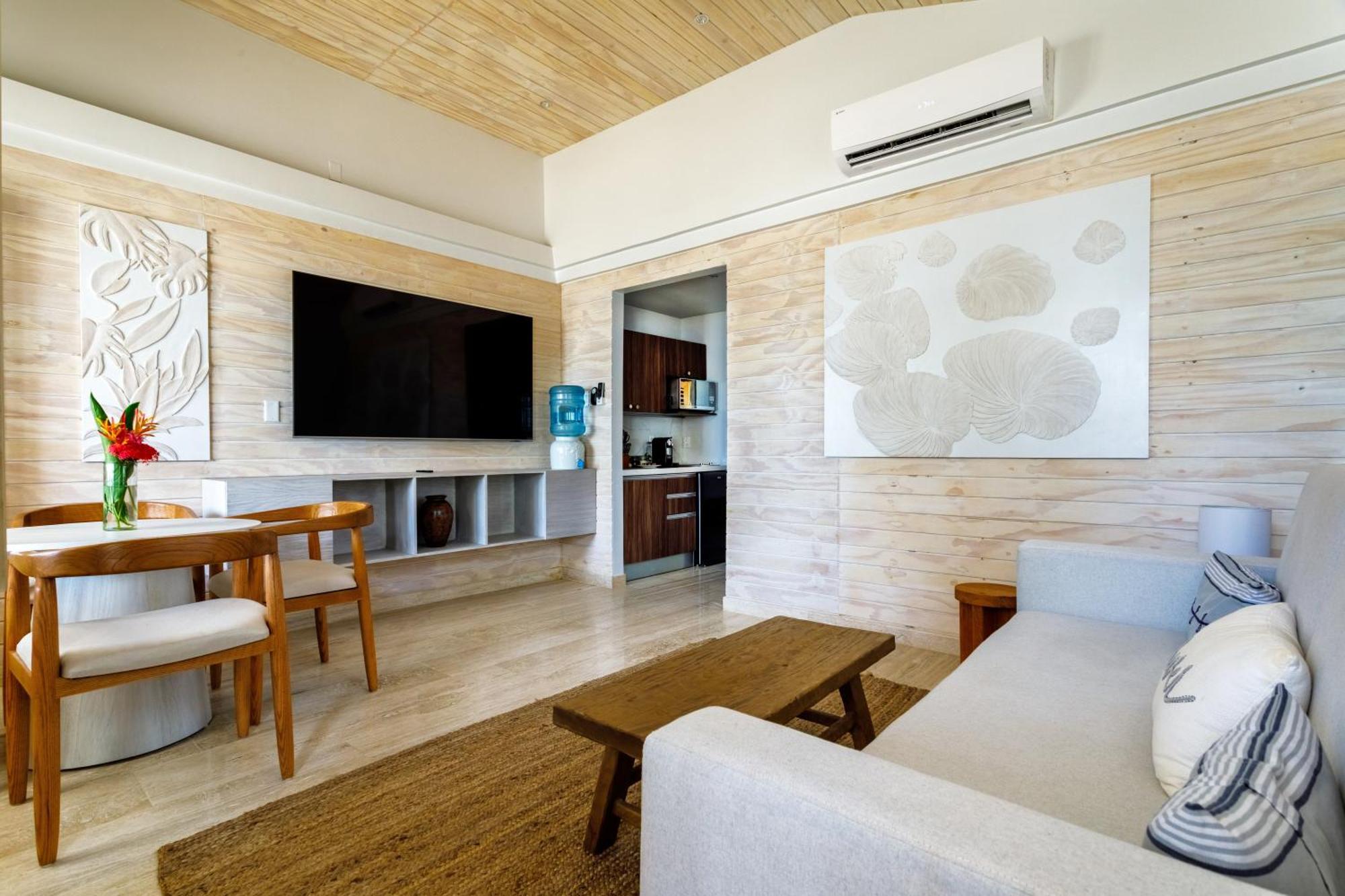 Resort The Placencia Maya Beach