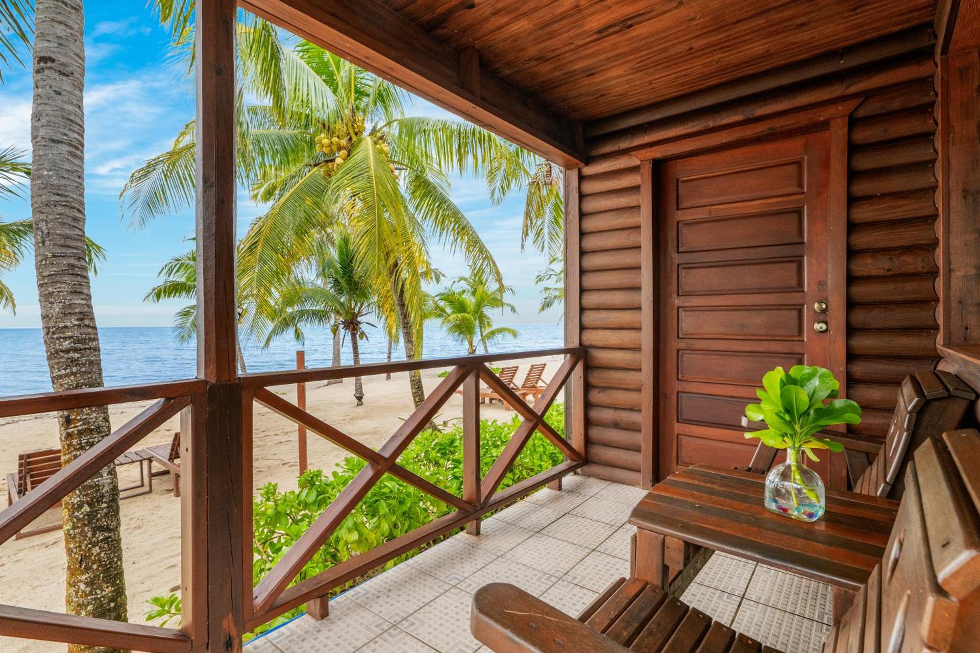 Coconut Row Boutique Guest house 4*