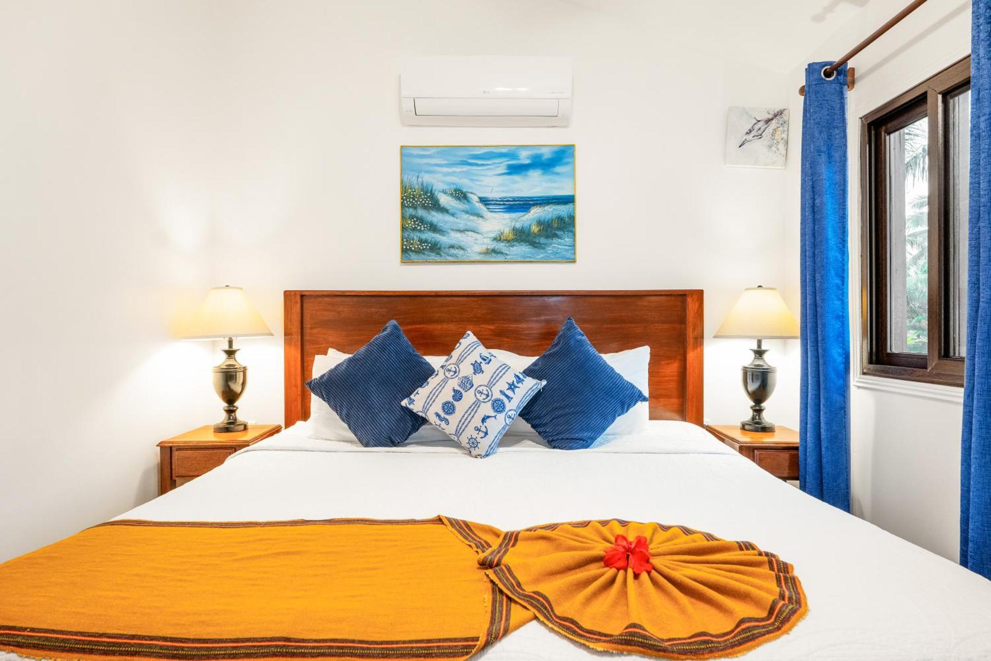 Coconut Row Boutique Guest house 4*