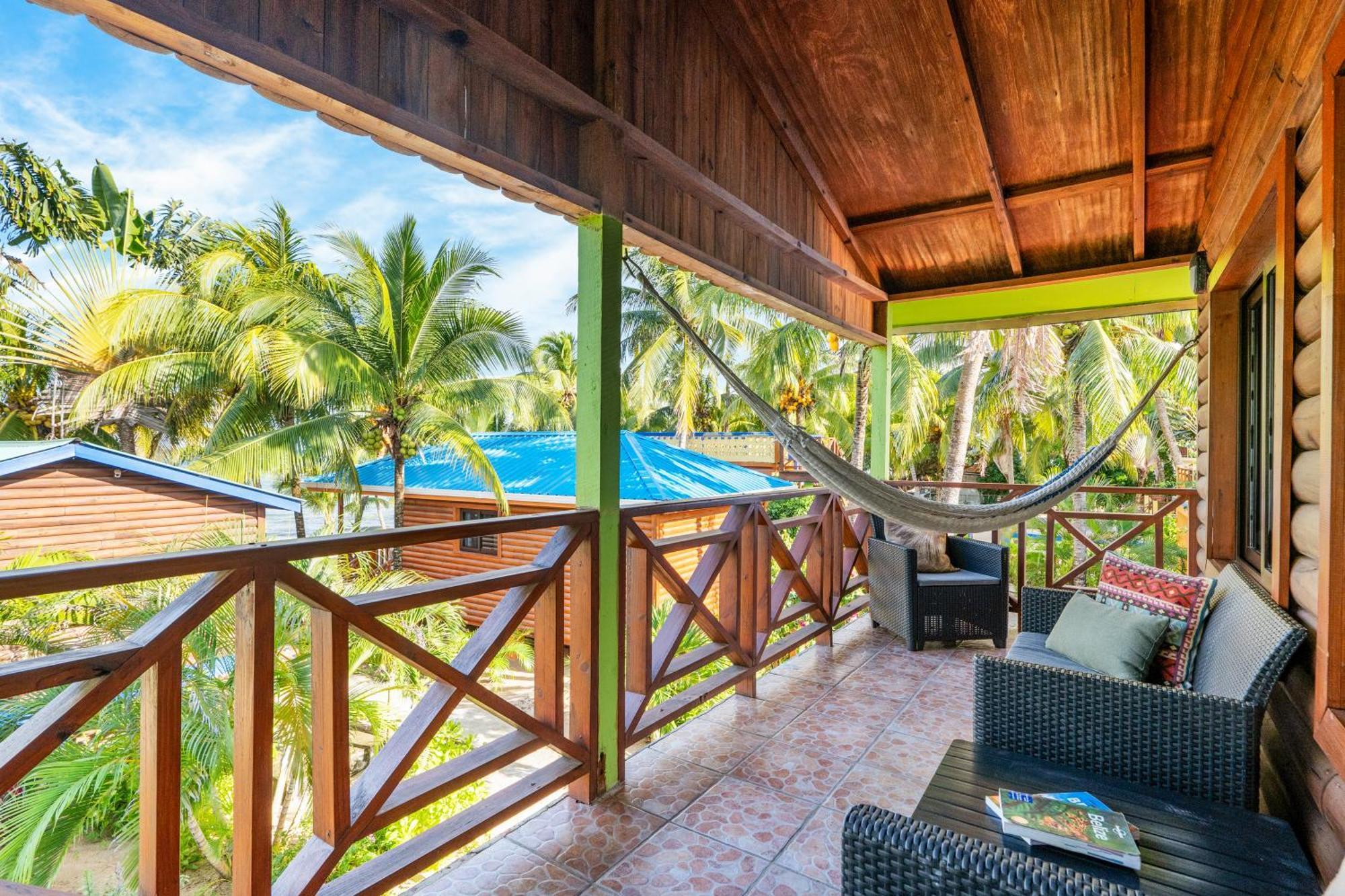 Coconut Row Boutique 4* Hopkins