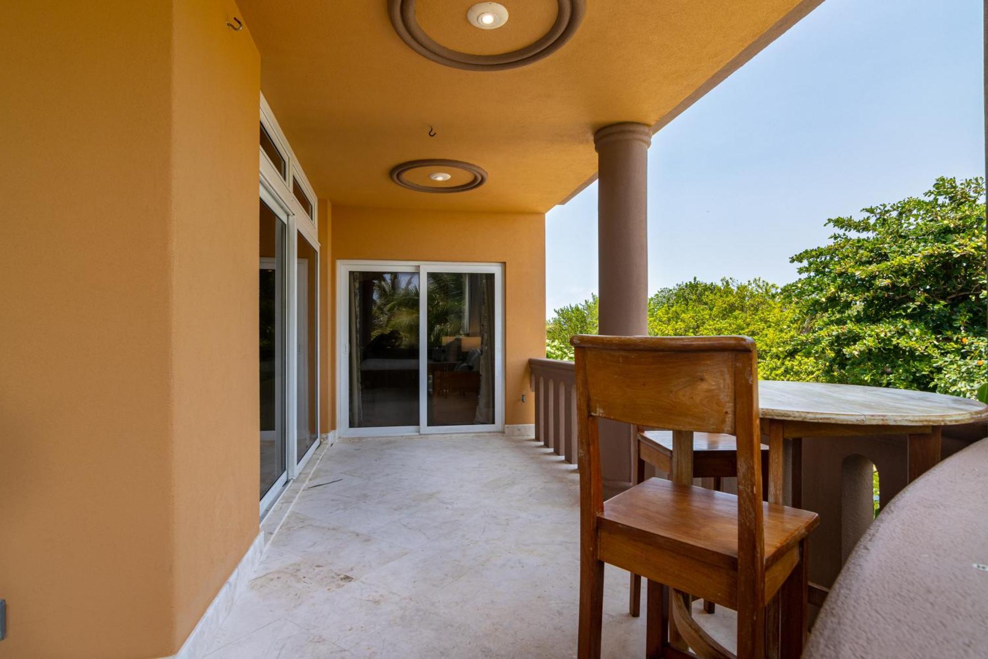 Villa Belizean Cove Estates Luxury Beachfront