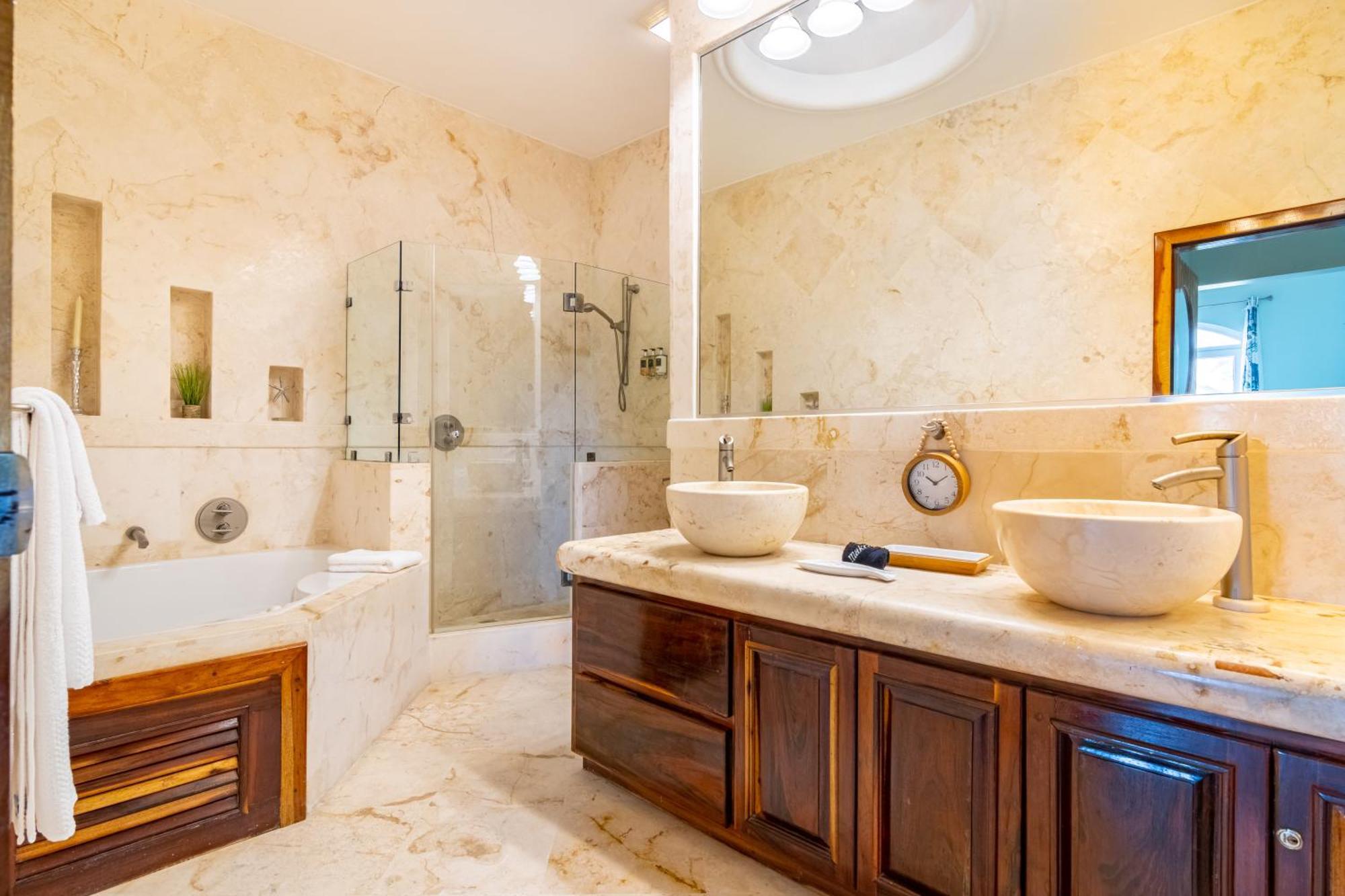 Belizean Cove Estates Luxury Beachfront * San Pedro (Ambergris Caye)