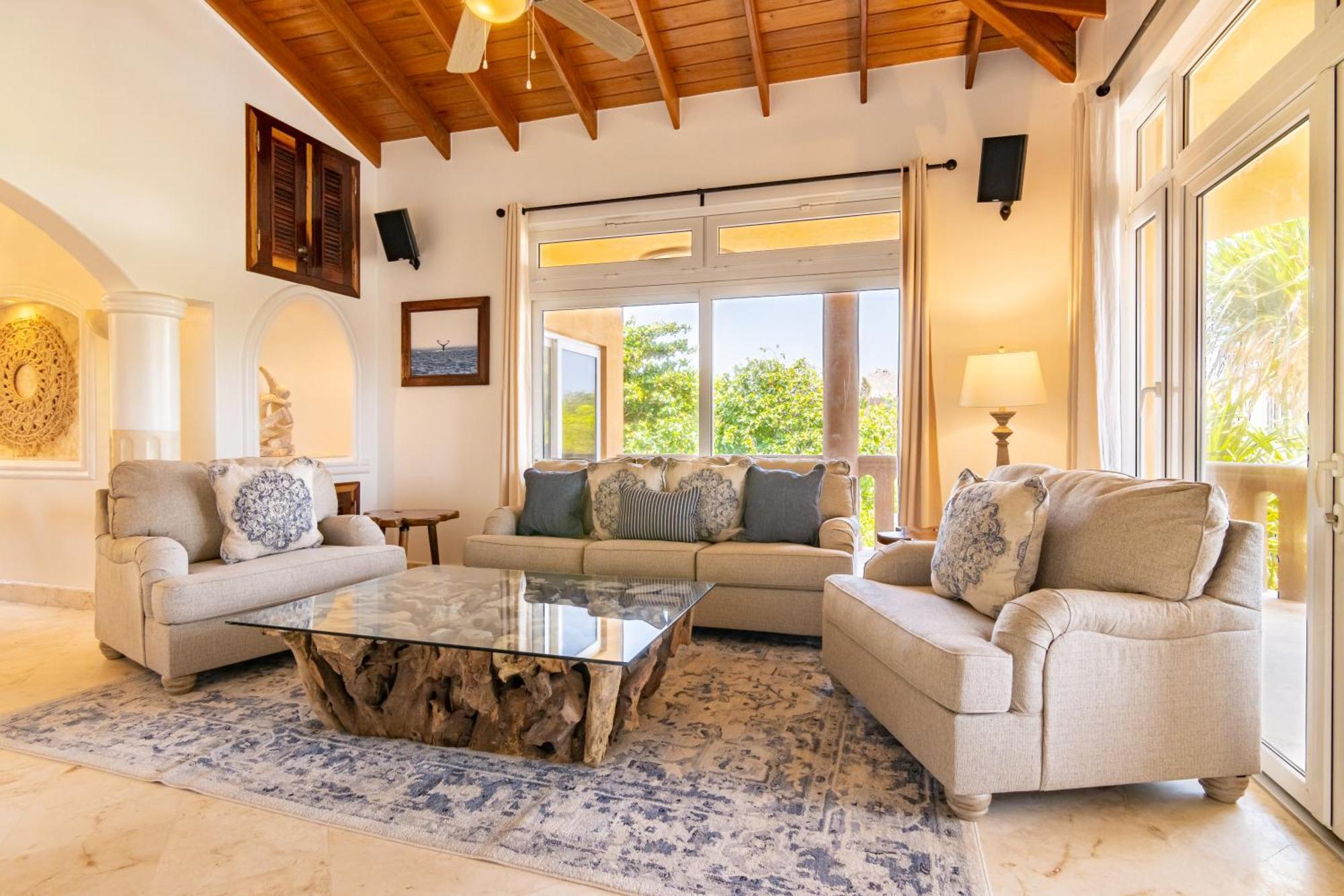 Villa Belizean Cove Estates Luxury Beachfront