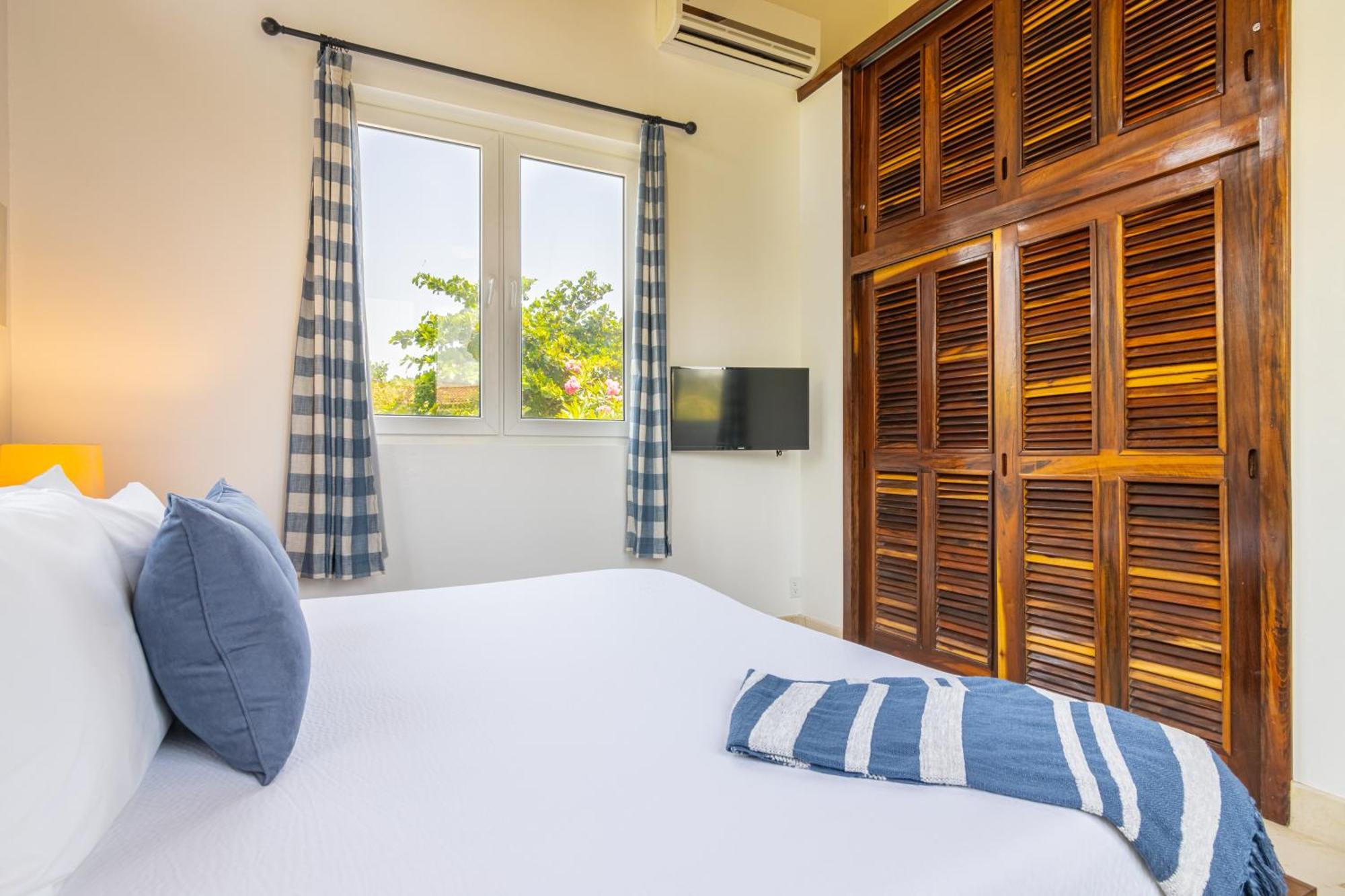 Belizean Cove Estates Luxury Beachfront Villa San Pedro (Ambergris Caye)