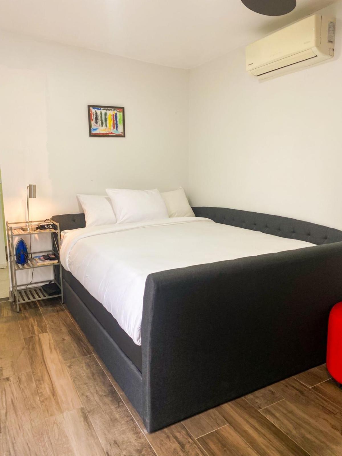 Apartment The Ansen Place