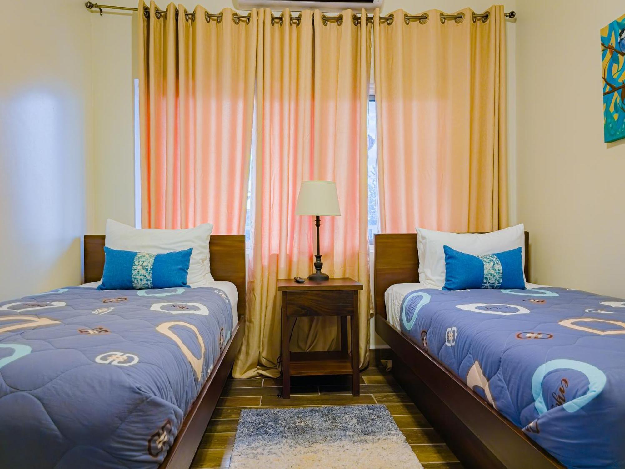 Louis' Hotel