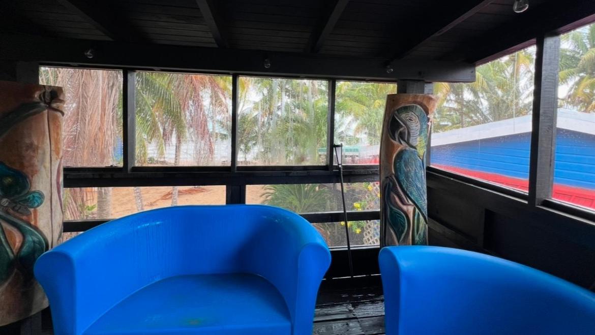 Dove Escapes - One Bedroom Front Upper Placencia
