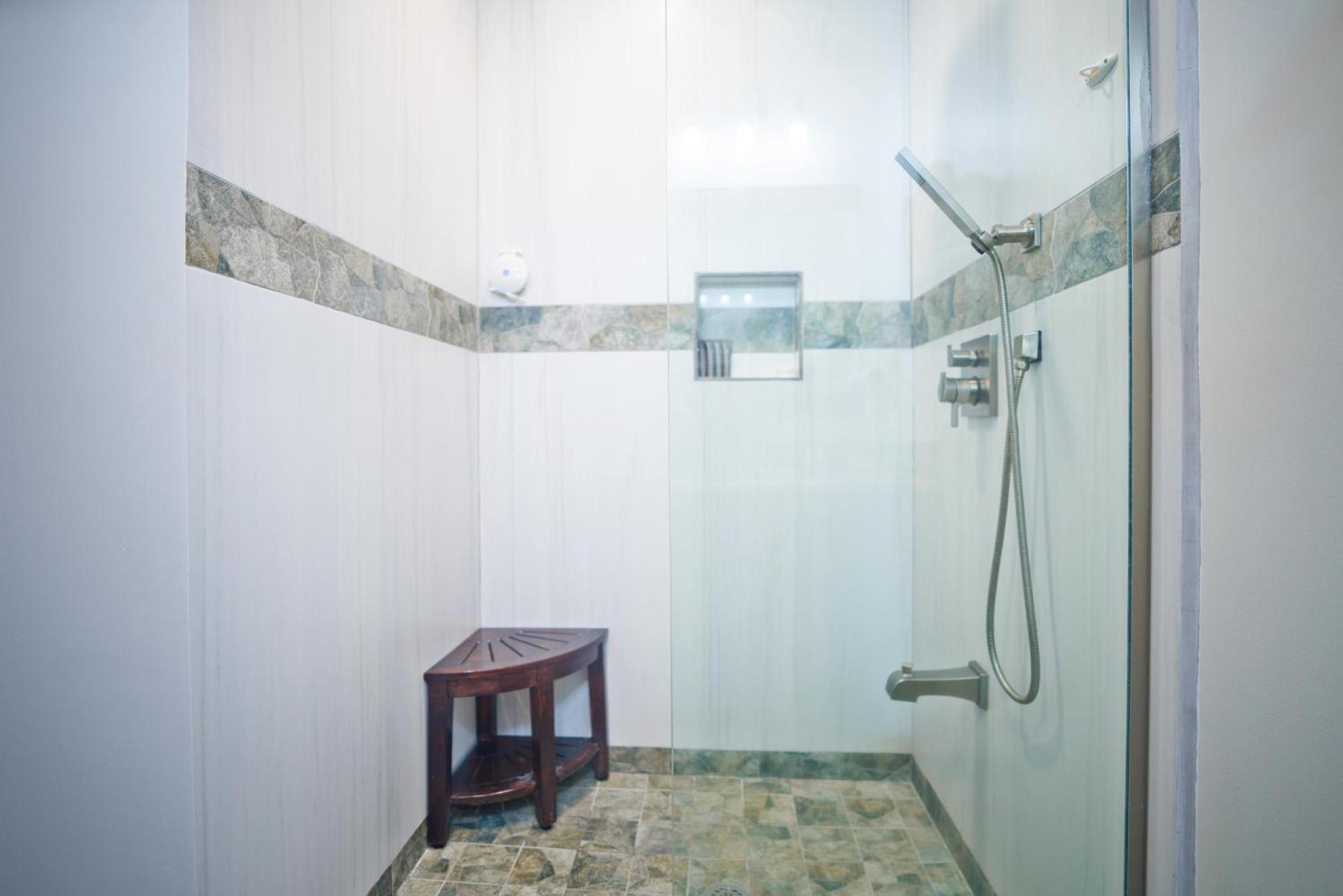 Ocean Breeze Resort 3*