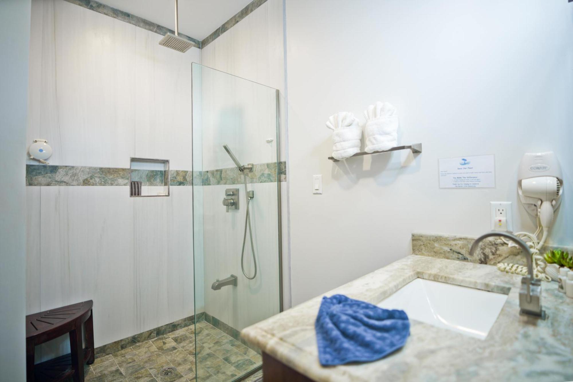 Resort Ocean Breeze Placencia