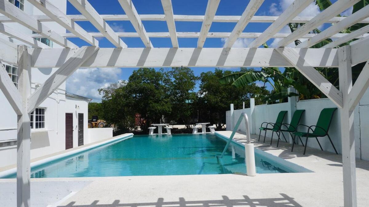 Sunrise 2-bed Sea View Near Airport With Infinity Pool & Deck, Ground Floor *