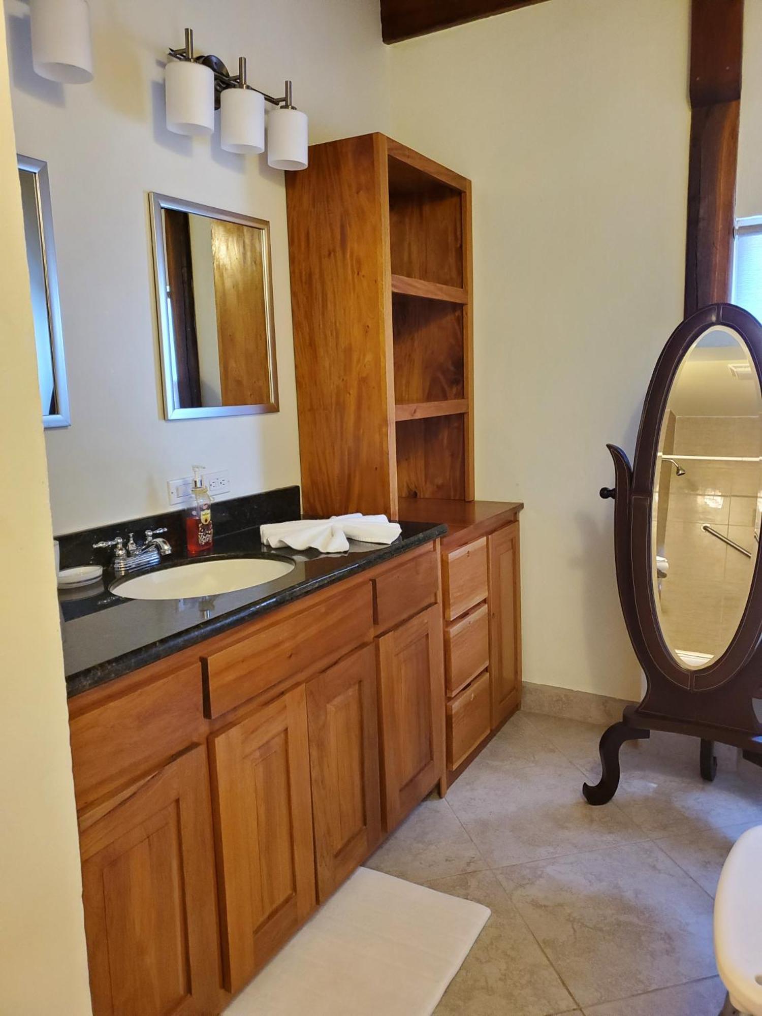 La Perla Azul House With Pool And 4 Seater Cart San Pedro (Ambergris Caye)
