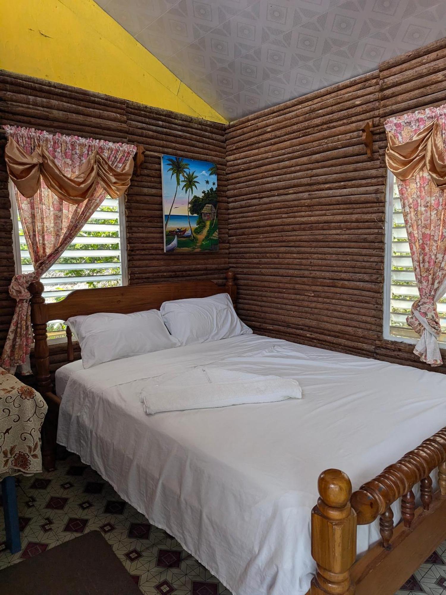 Bed & Breakfast Palmento Grove Garifuna Eco-cultural & Healing Institute Hopkins