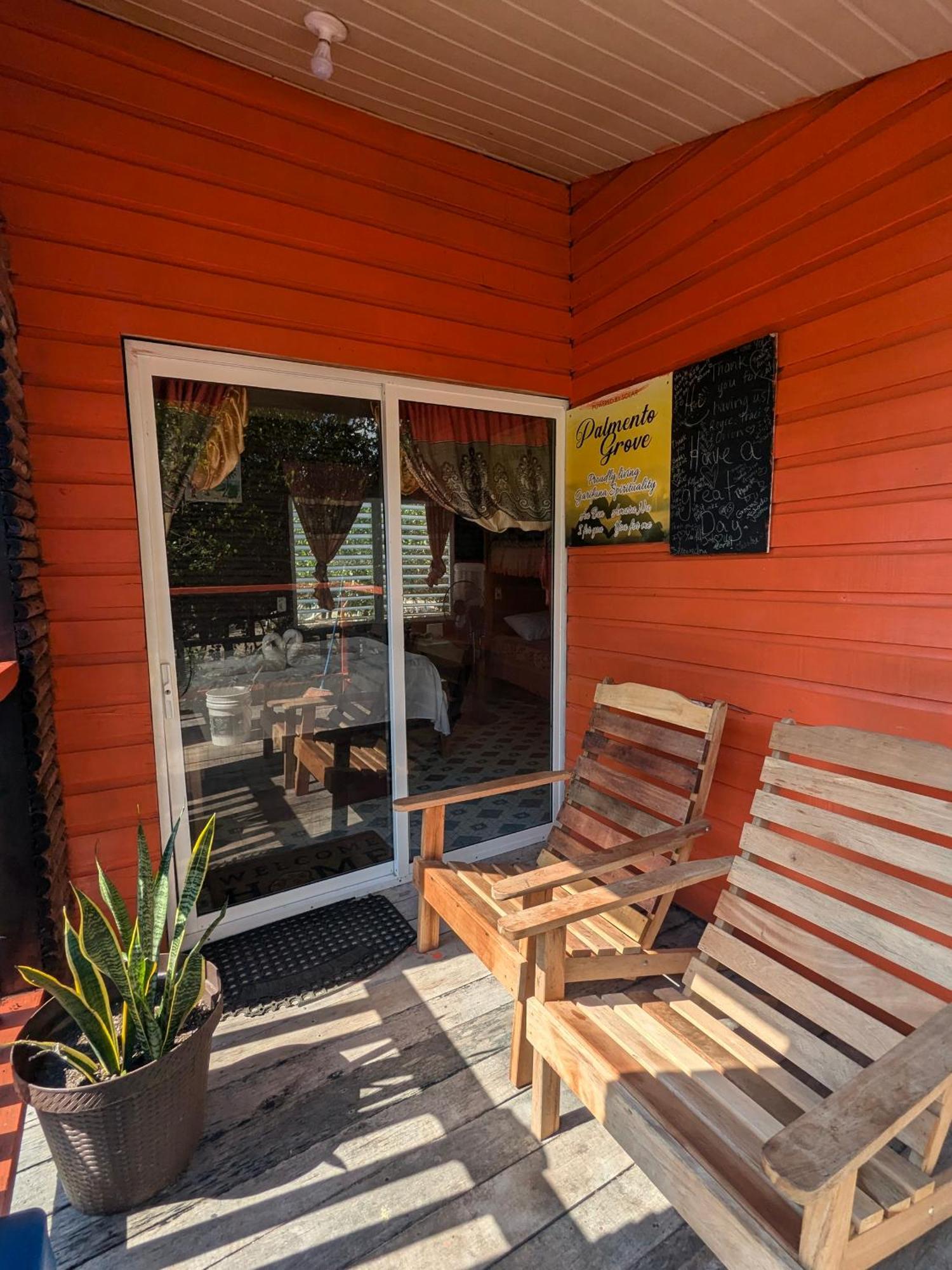 Palmento Grove Garifuna Eco-cultural & Healing Institute Bed & Breakfast 2*