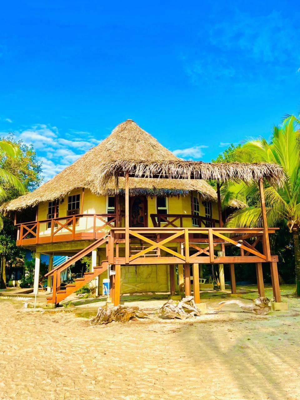 Kin Lodge *
