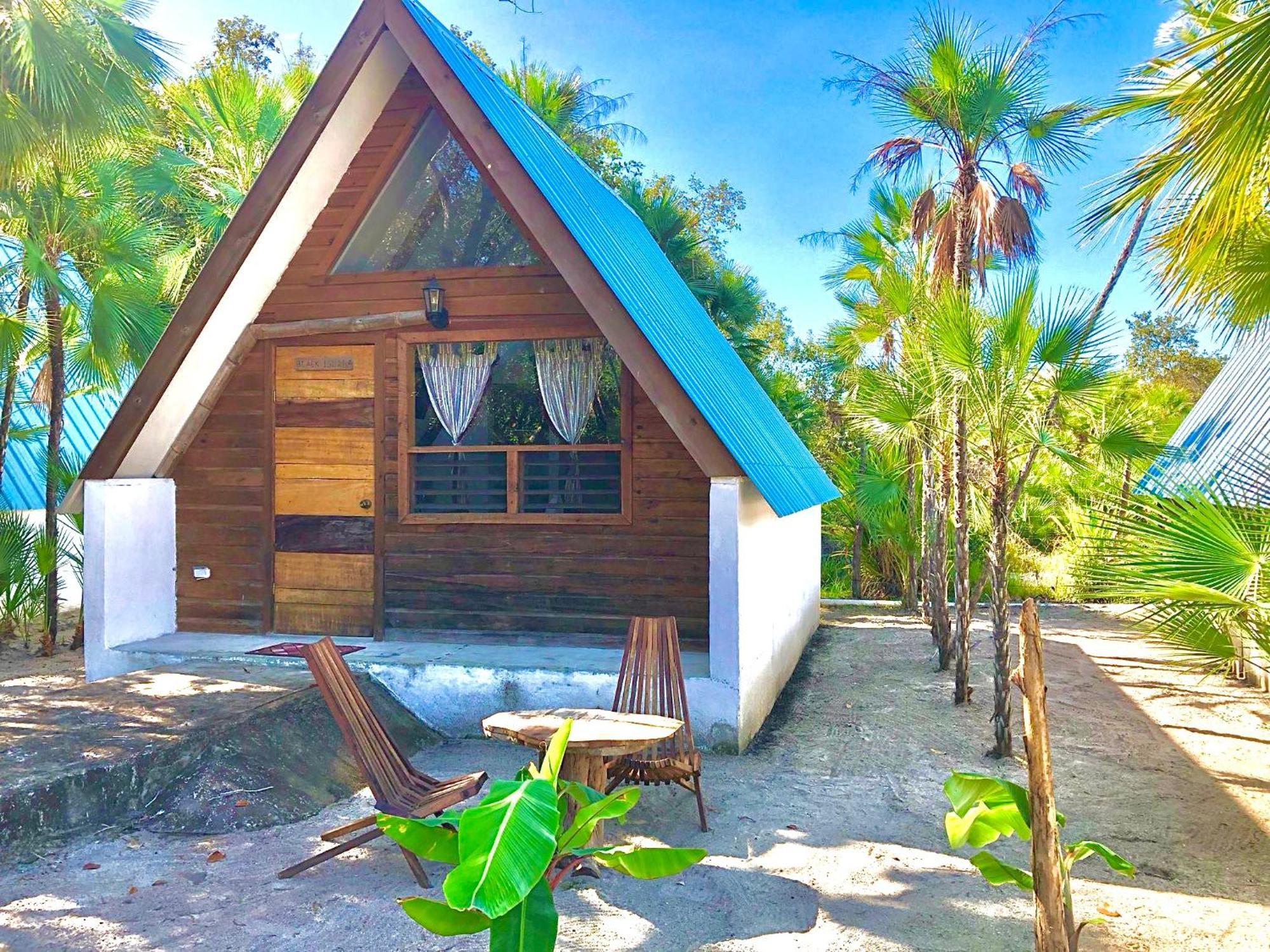 Lodge Kin Maya Beach