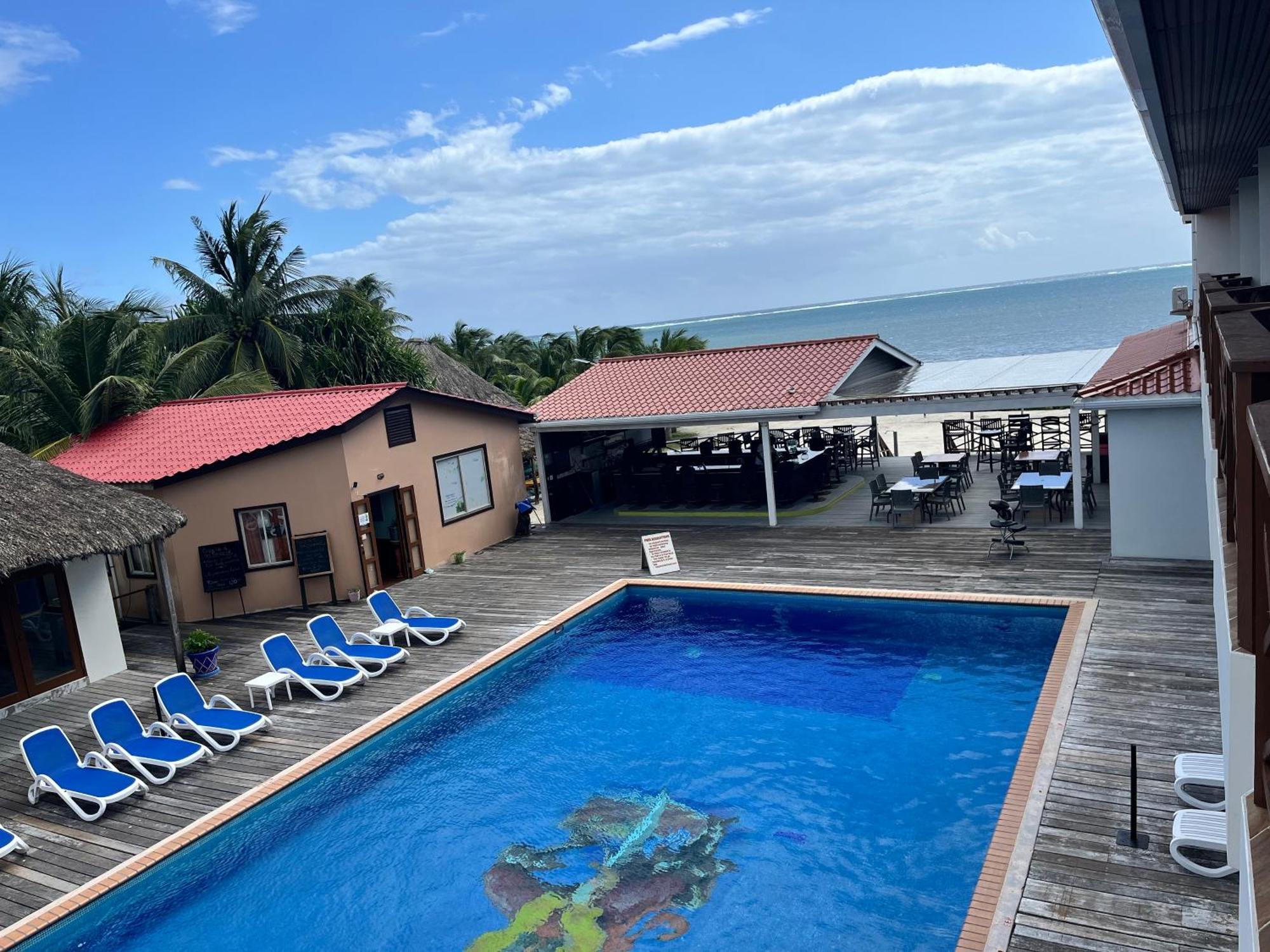 Captain Morgan's Retreat 3*
