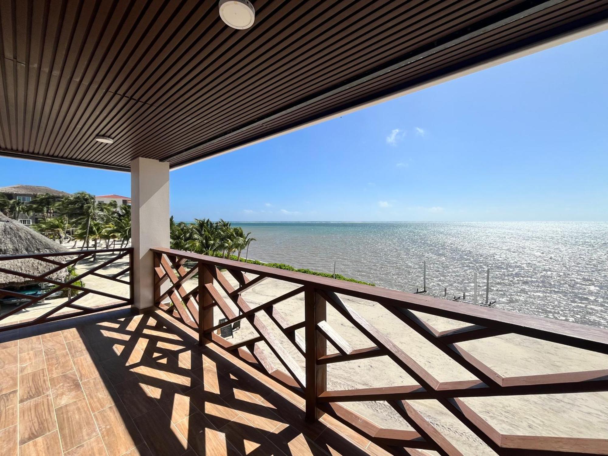 Captain Morgan's Retreat Hotel 3*