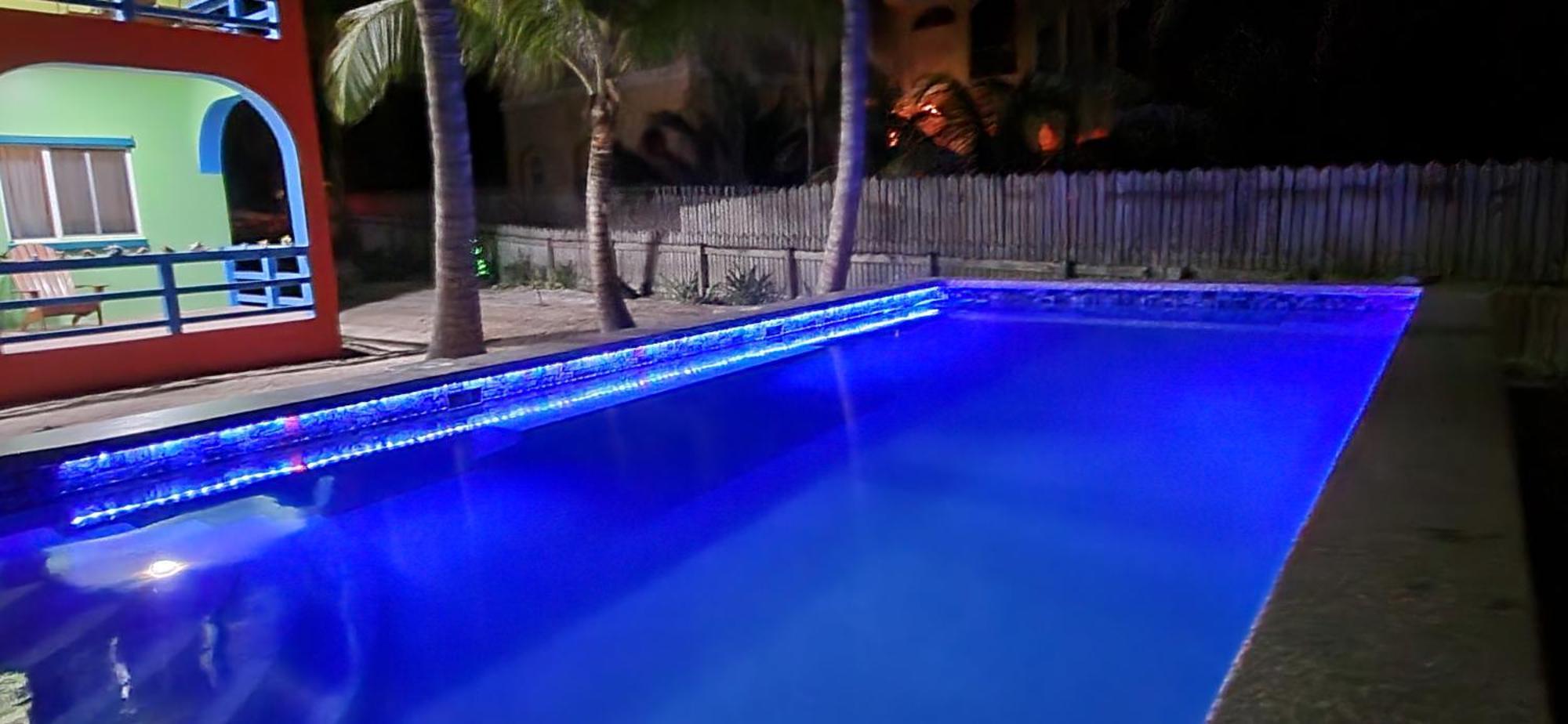 Ocean Front With Pool, Private And Dock 3* San Pedro (Ambergris Caye)