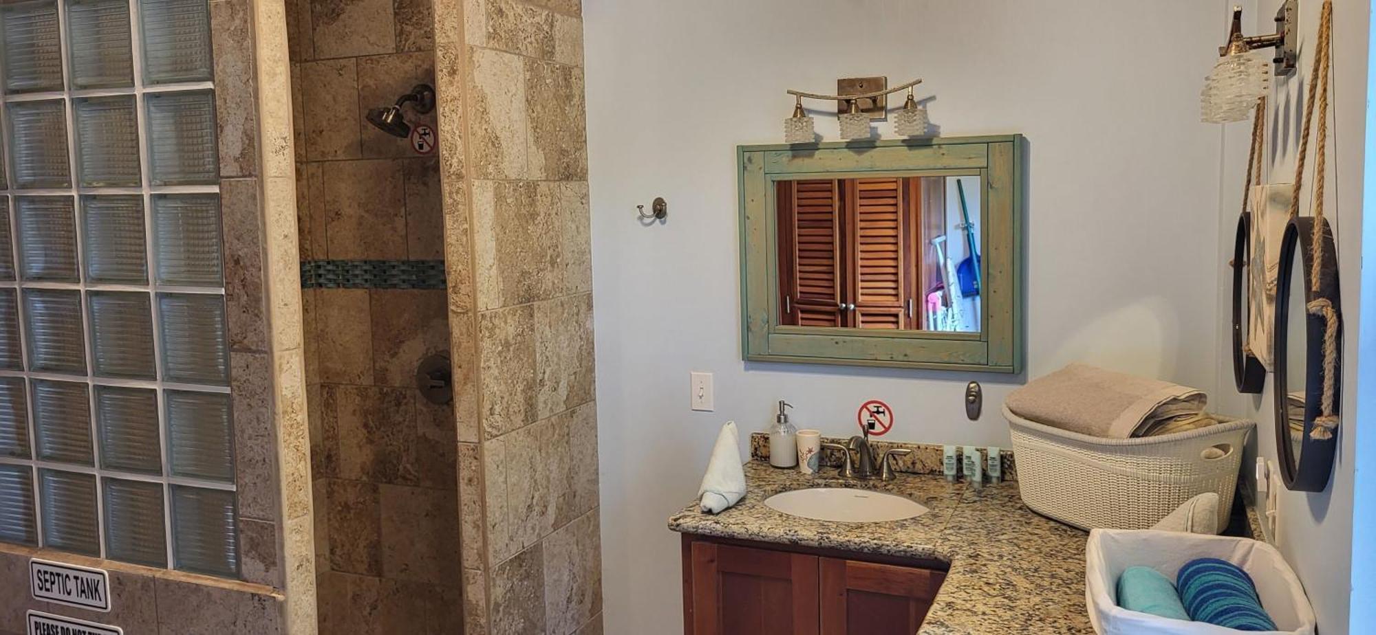 Hotel Ocean Front With Pool, Private And Dock San Pedro (Ambergris Caye)