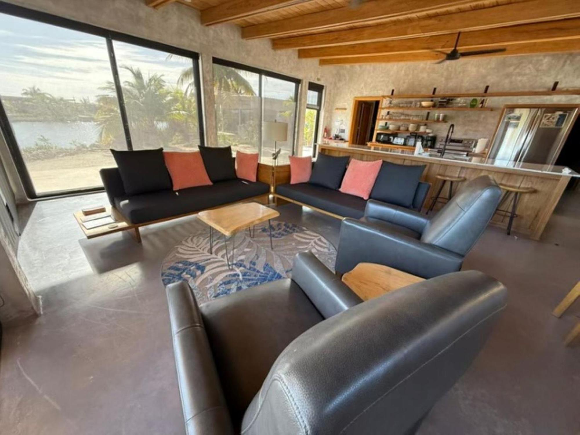 Sandpiper Sanctuary 4 Bed 3 Bath With A Pool Villa *
