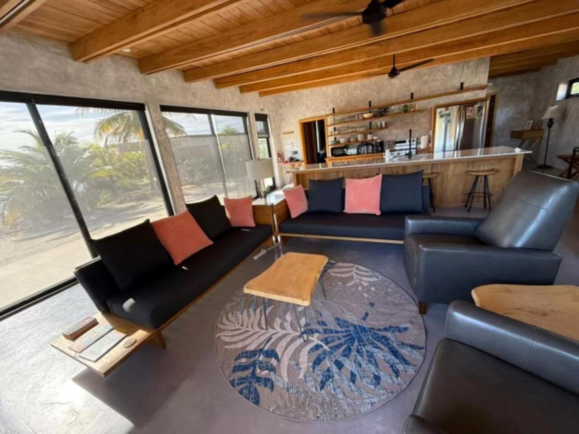 Sandpiper Sanctuary 4 Bed 3 Bath With A Pool * Placencia