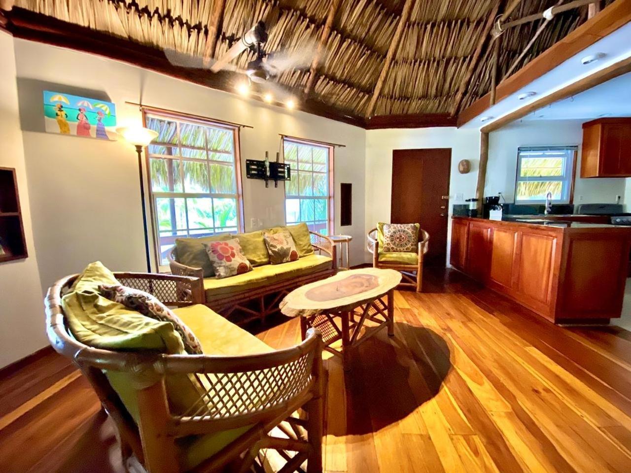 Kin Lodge Maya Beach